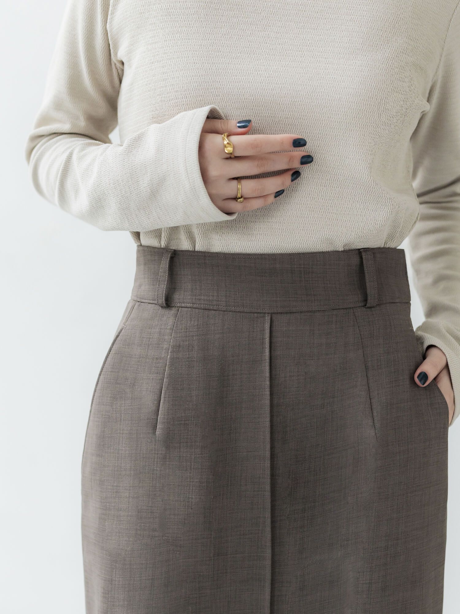 バックタックナロースカート