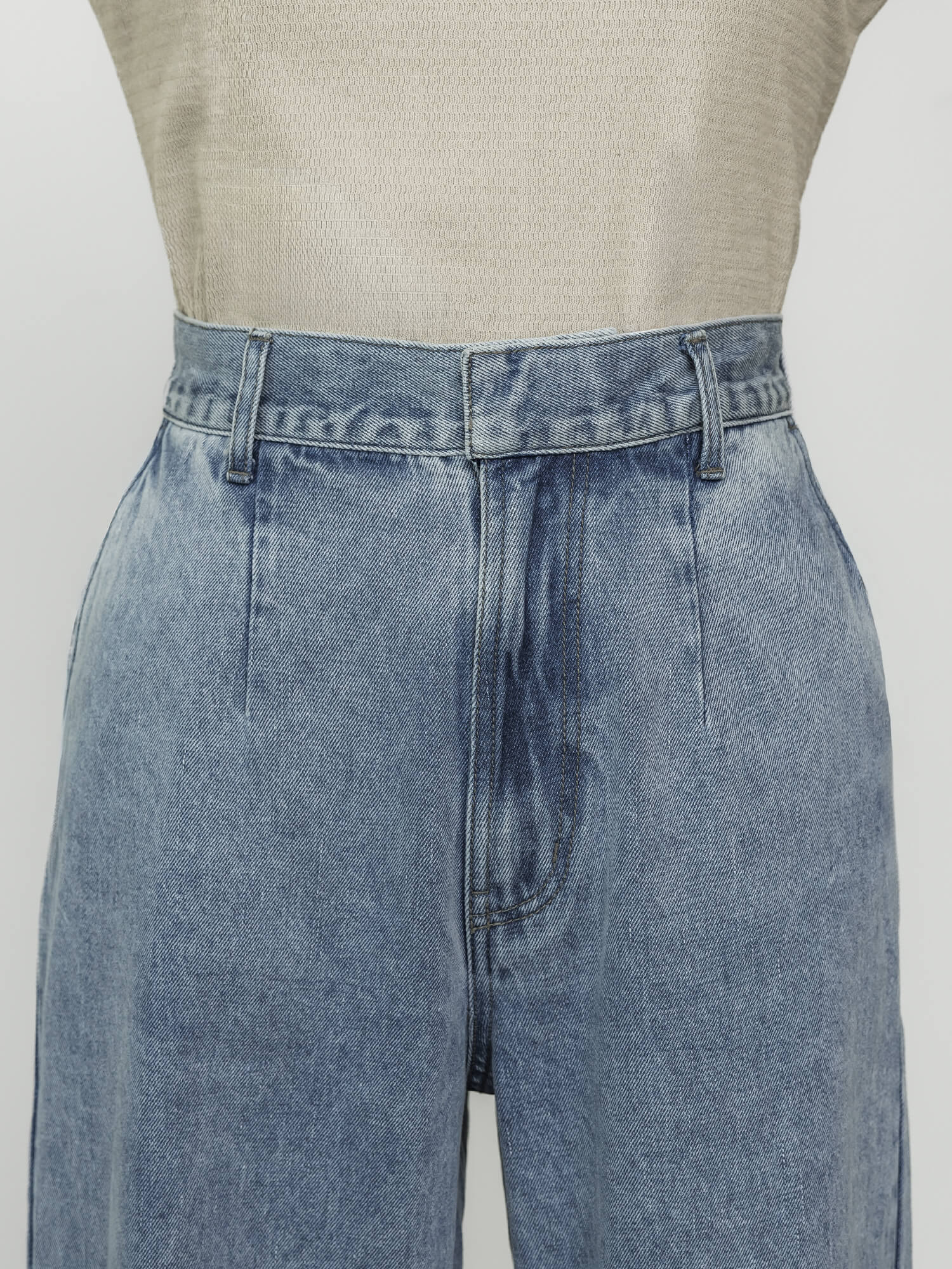 ソフトカーヴィデニムスラックス