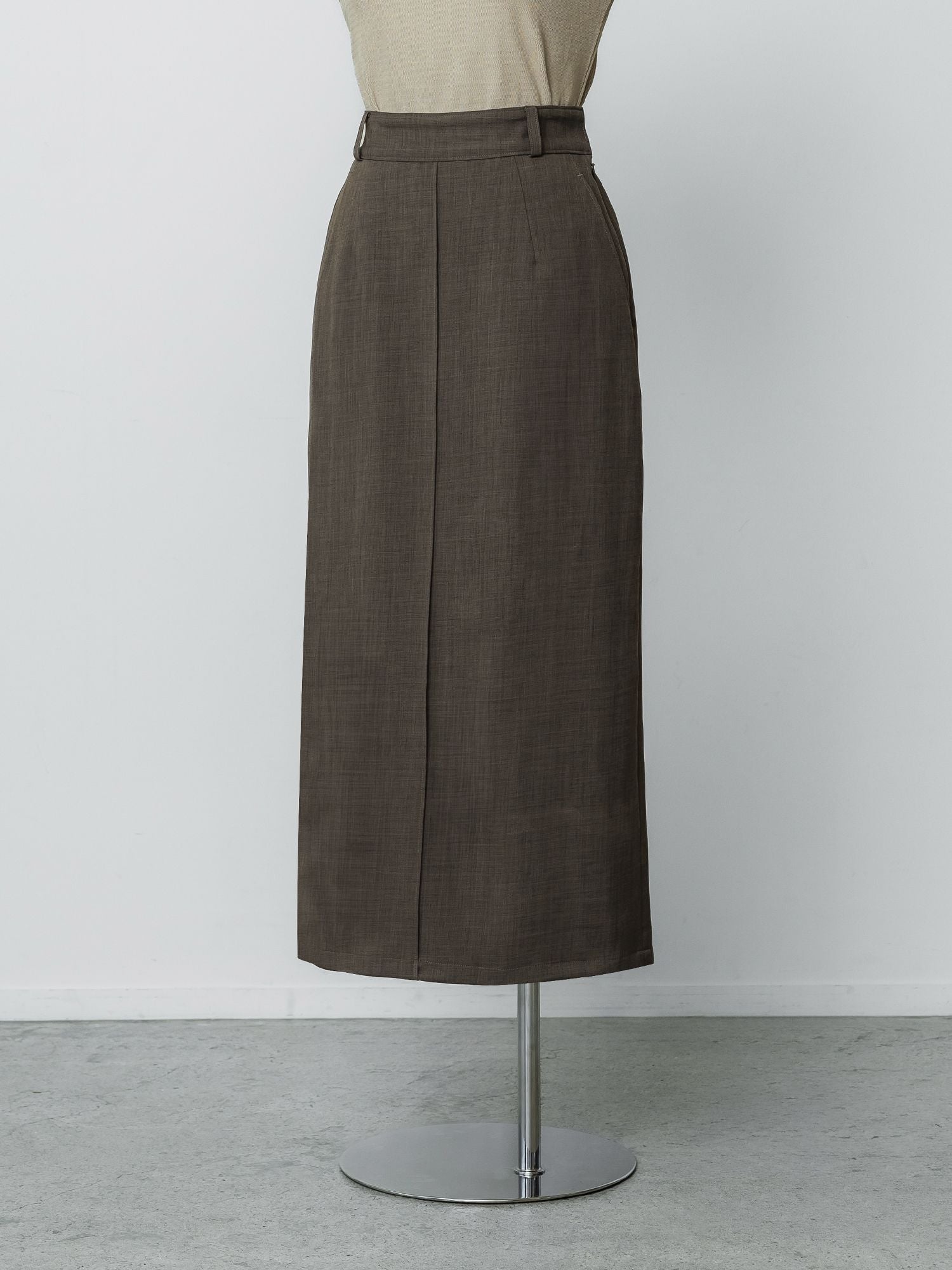 バックタックナロースカート