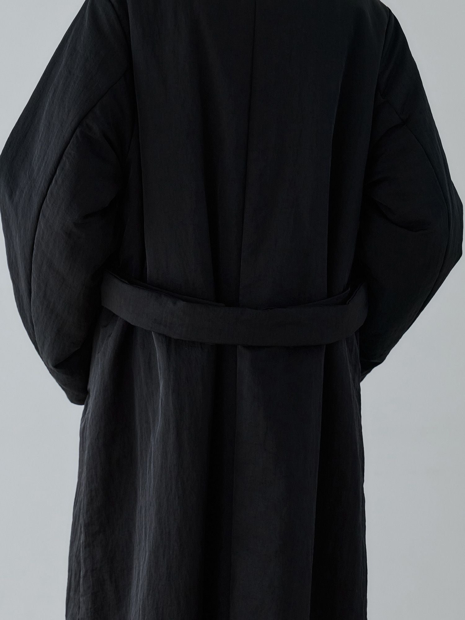 H168 B77 W60 H86 / 着用サイズ : size3