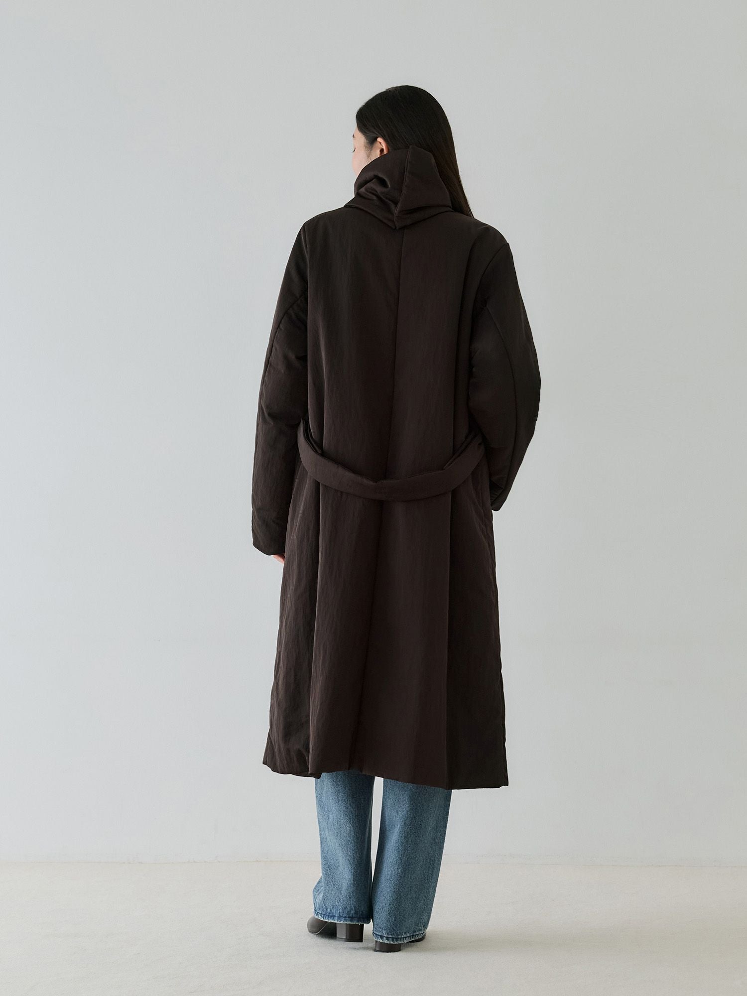 H168 B77 W60 H86 / 着用サイズ : size3