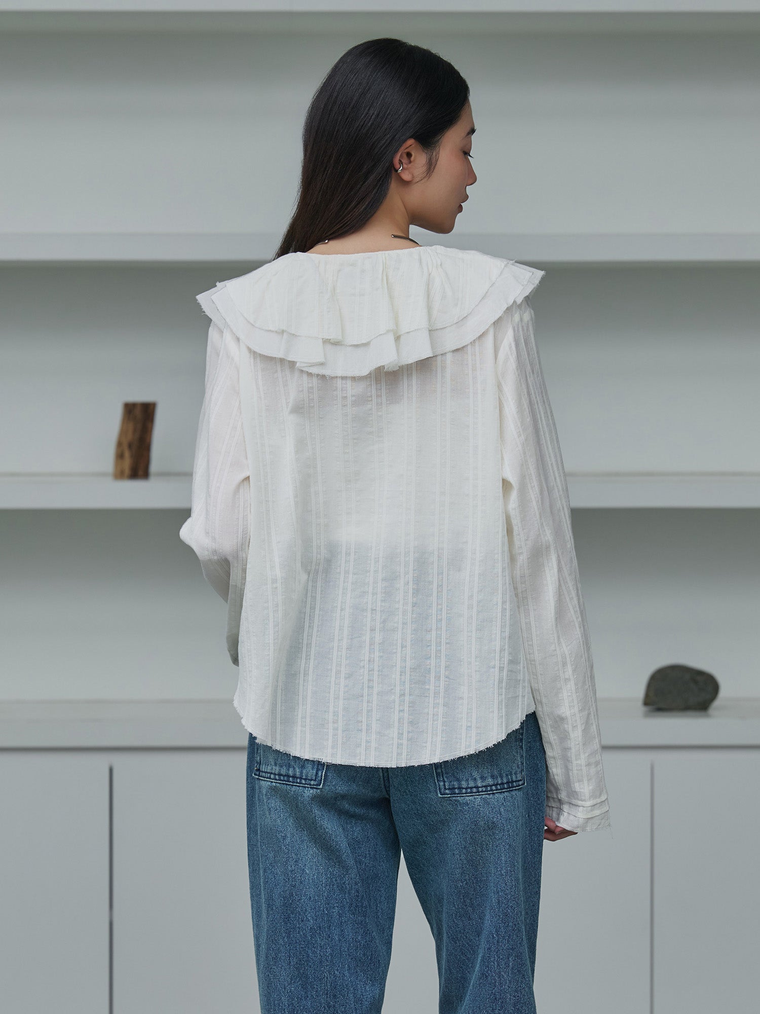 H168 B77 W60 H86 / 着用サイズ : size3