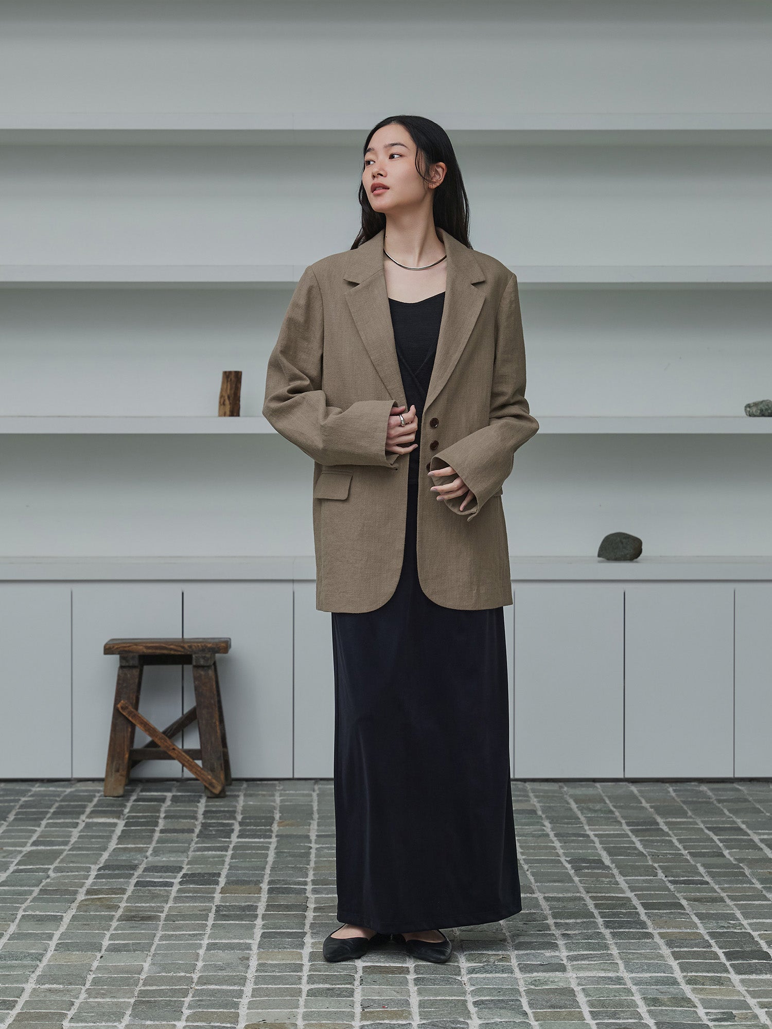 H168 B77 W60 H86 / 着用サイズ : size3