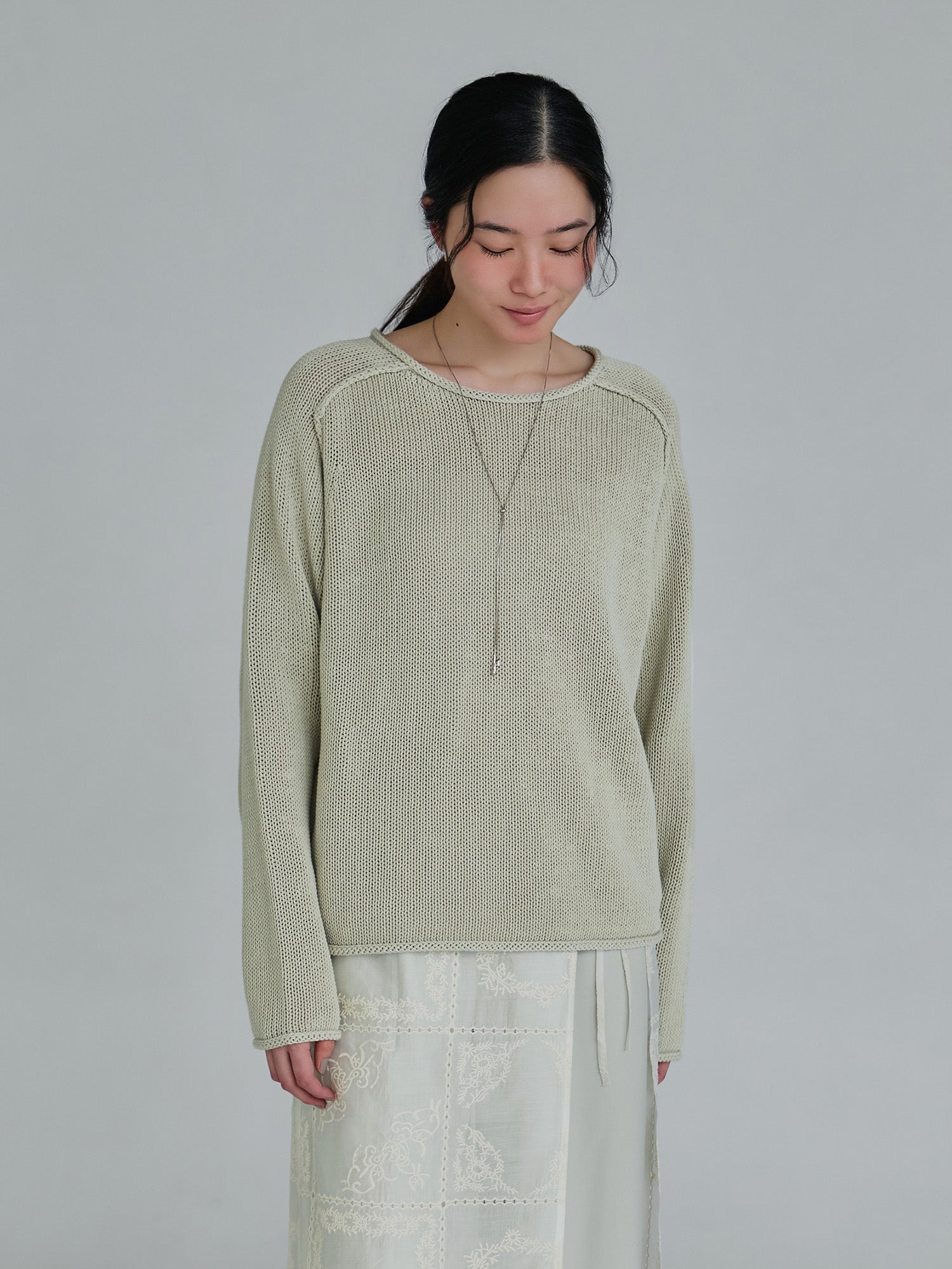 H168 B77 W60 H86 / 着用サイズ : size3