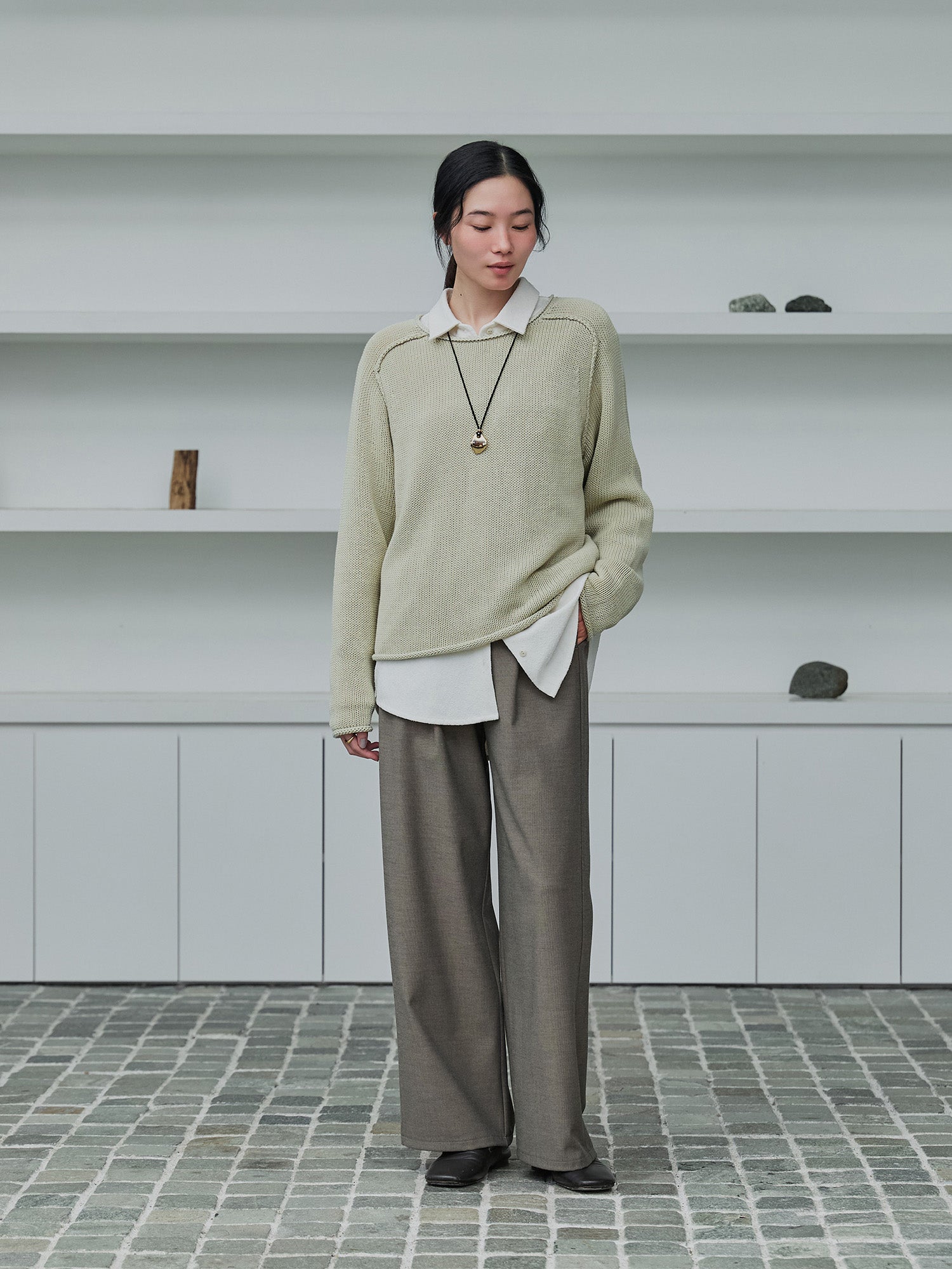 H168 B77 W60 H86 / 着用サイズ : サンプル