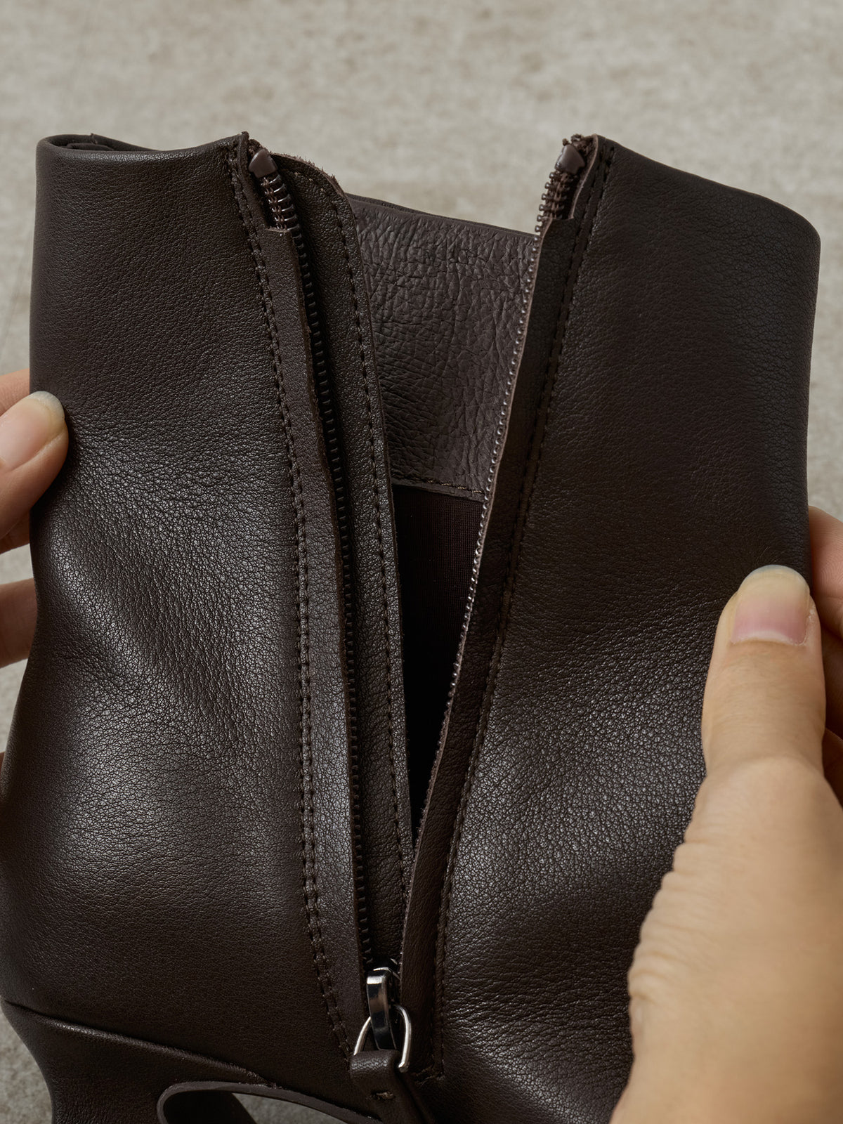 カラー:dark brown
