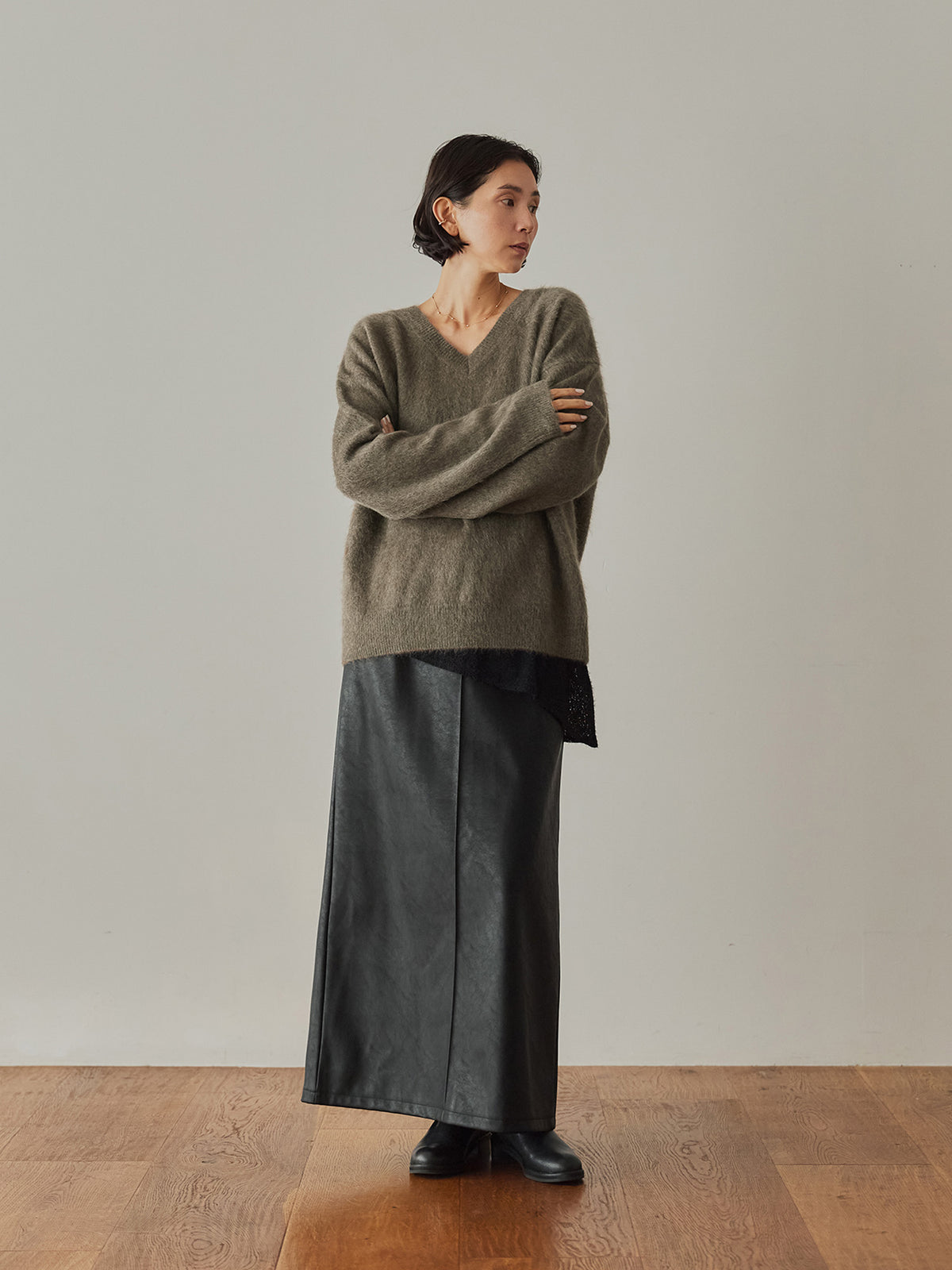 H163 B80 W62 H83<br>着用サイズ : サンプル / カラー:black