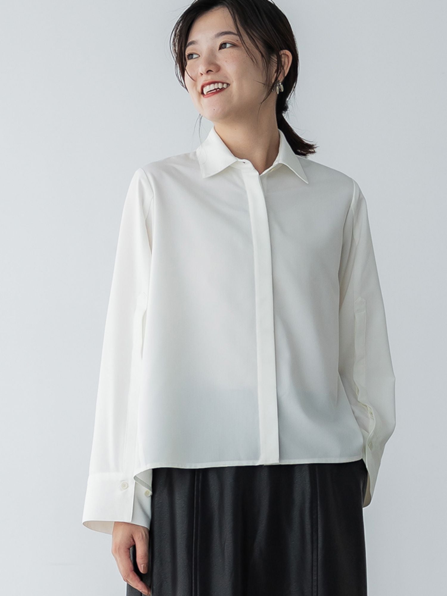 H173 B81 W60 H88 /着用サイズ:サイズ2