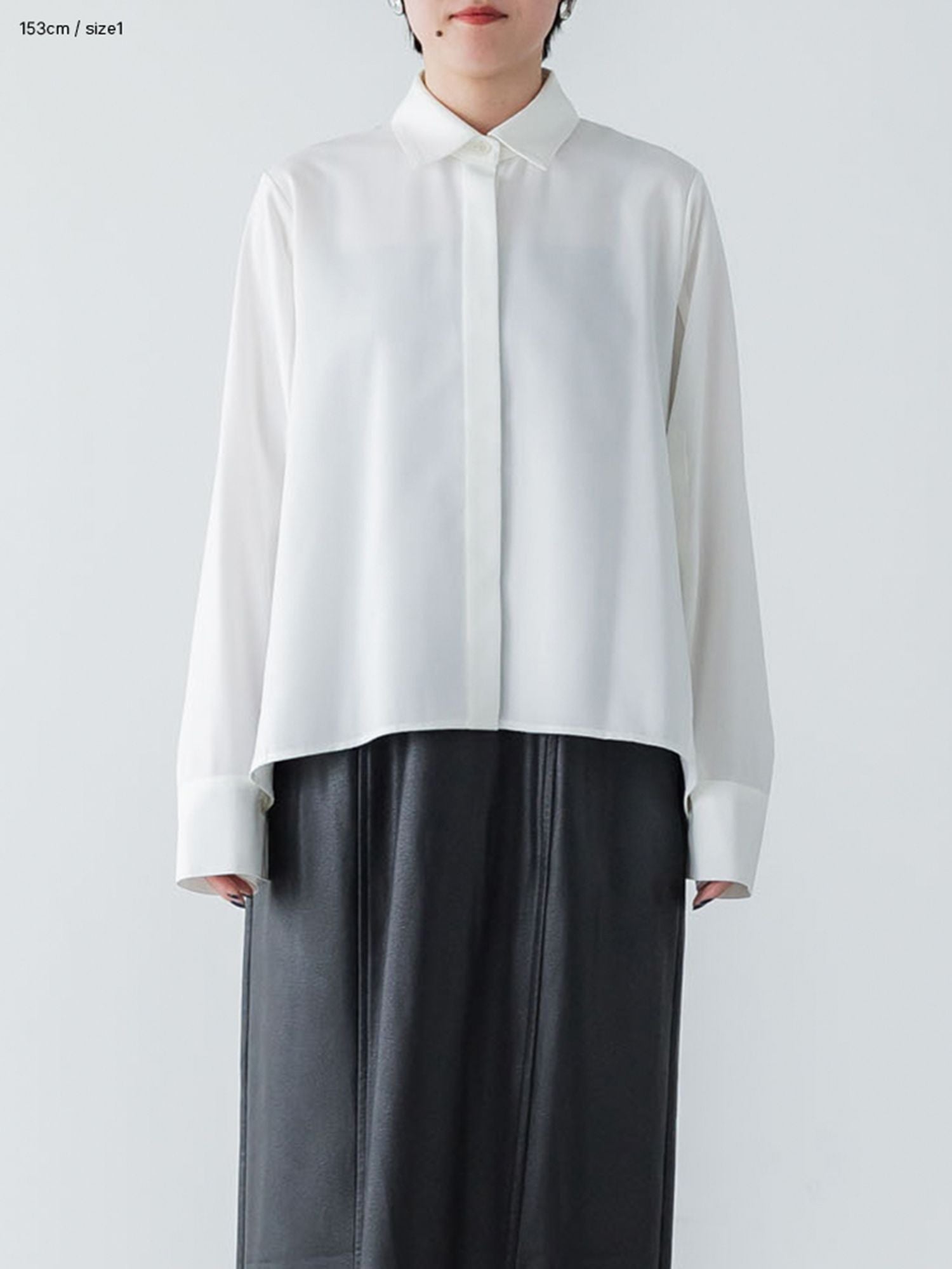 ボタンスリーブギャザーシャツ