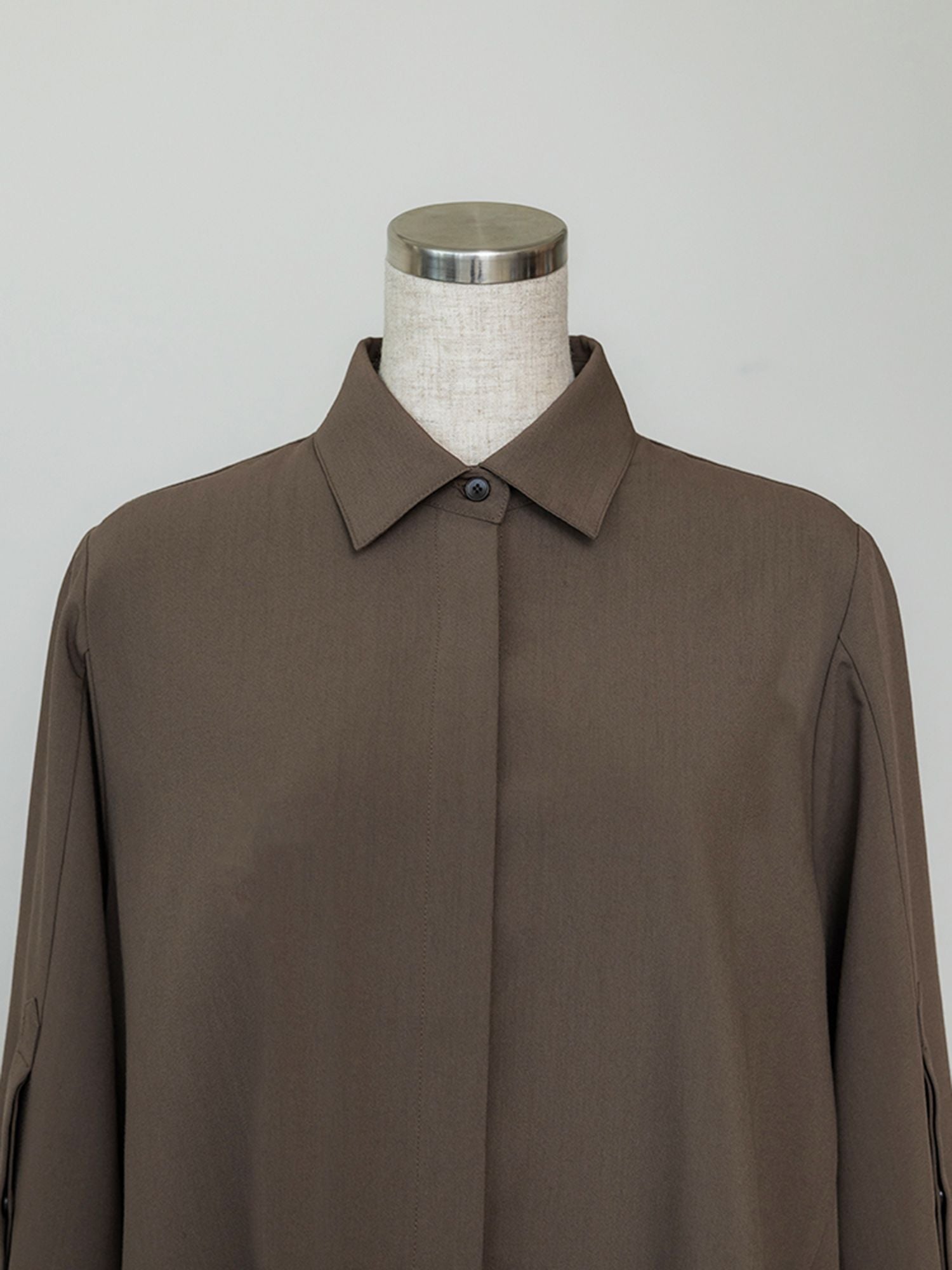 ボタンスリーブギャザーシャツ