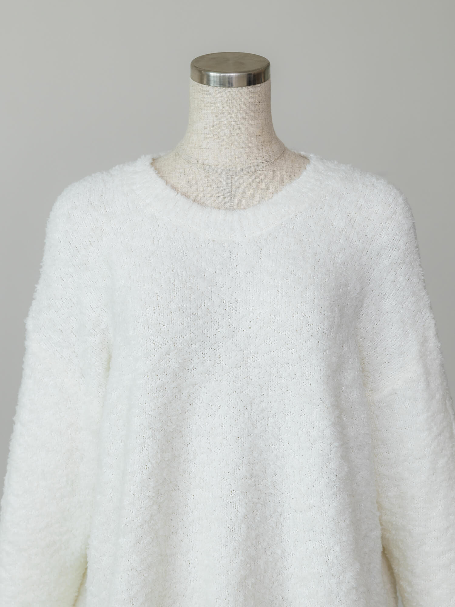 ブークレークルーネックニット