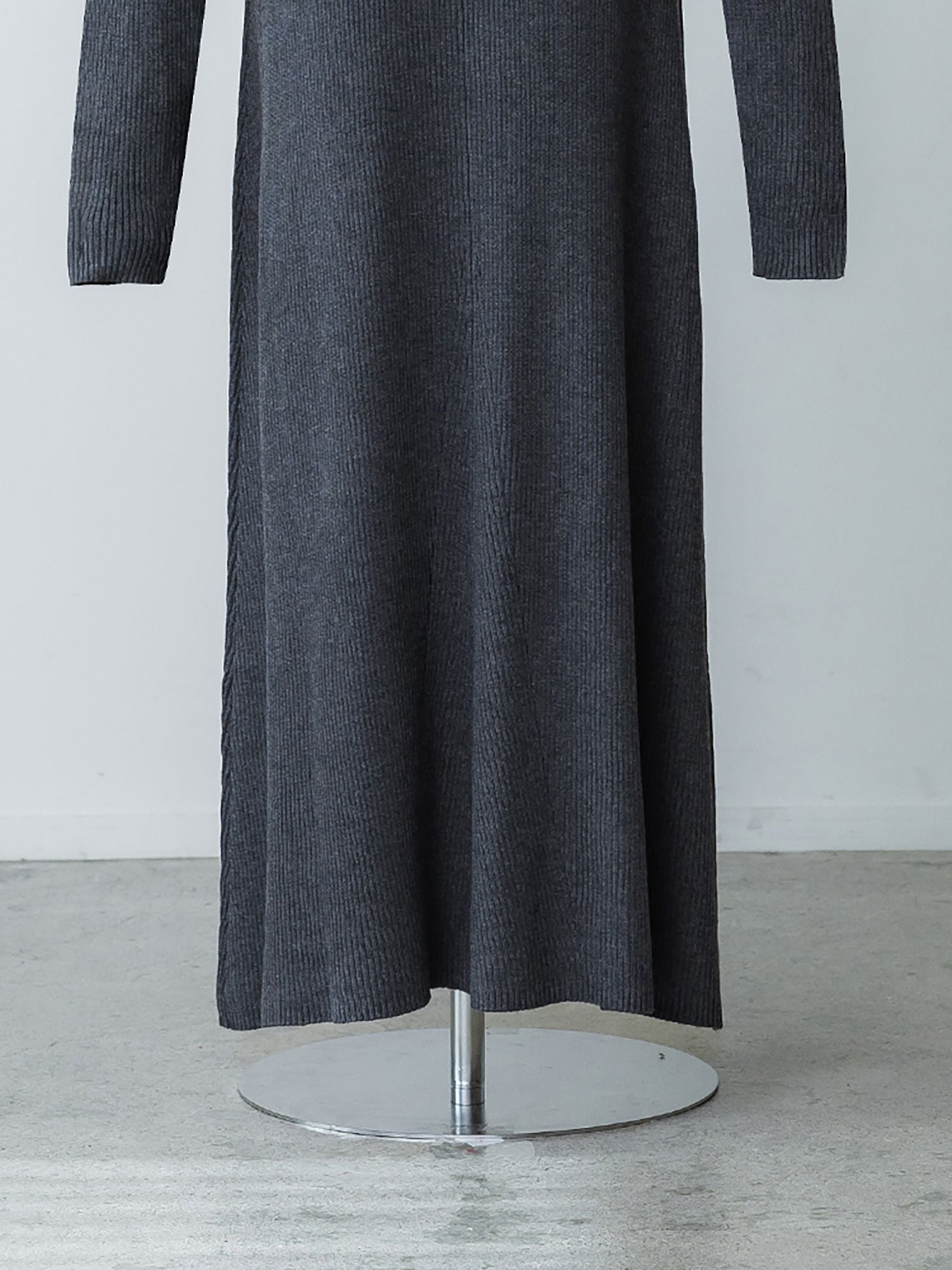 フロントフライニットワンピース