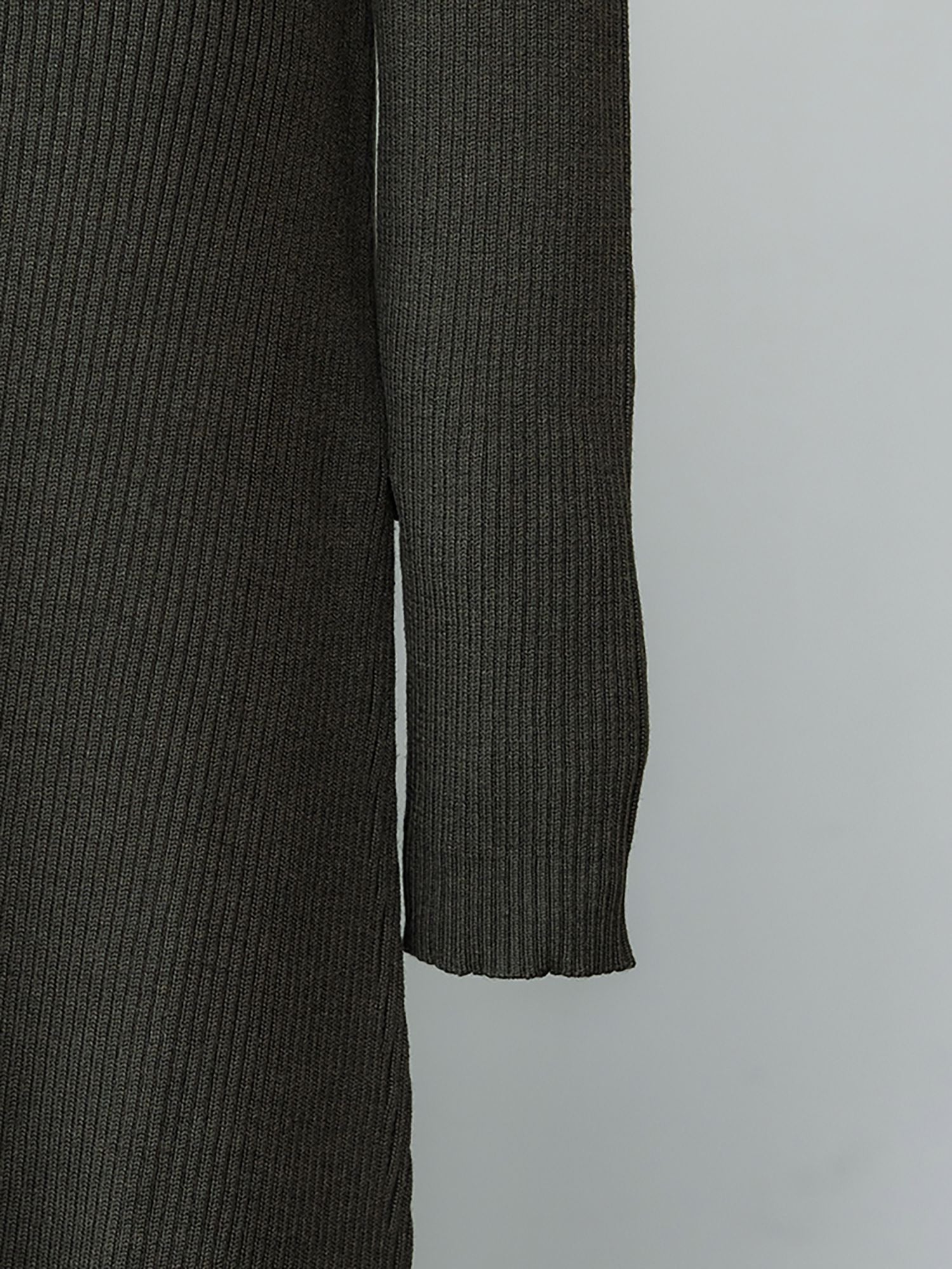 フロントフライニットワンピース