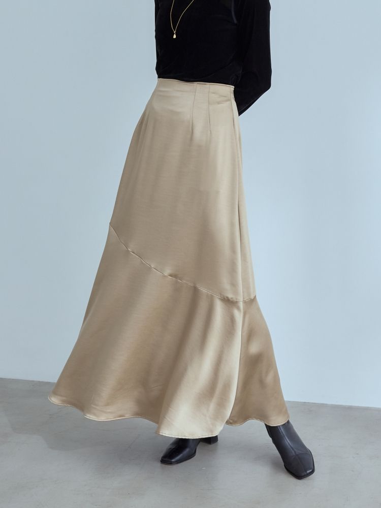 H173 B81 W60 H88 /着用サイズ:モデルサイズ
※モデルサイズ:サイズ1より総丈+12cm