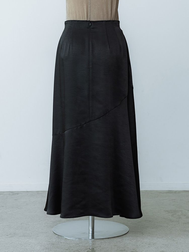 ドレープサテンマキシスカート