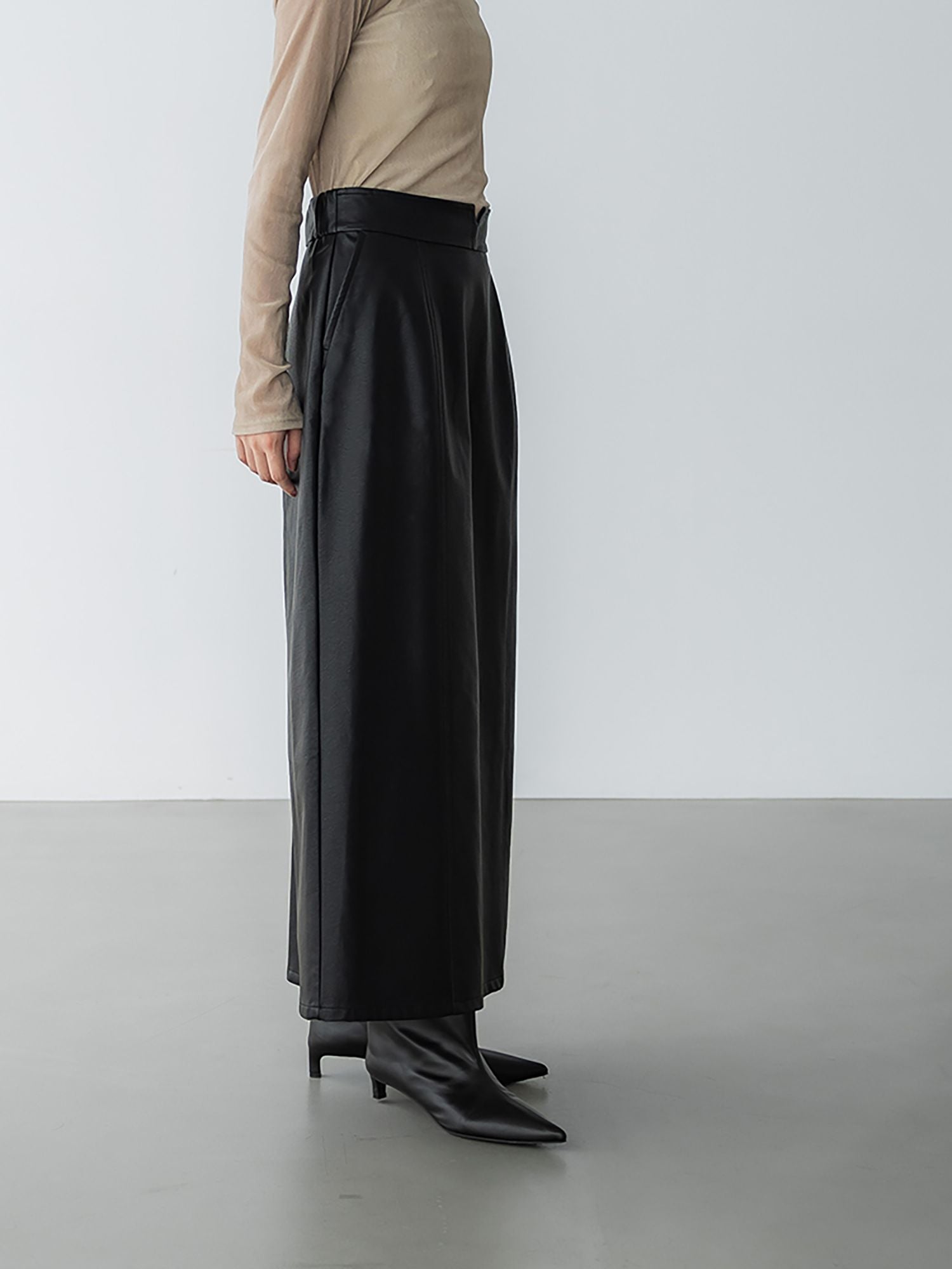 H173 B81 W60 H88 /着用サイズ:サイズ3