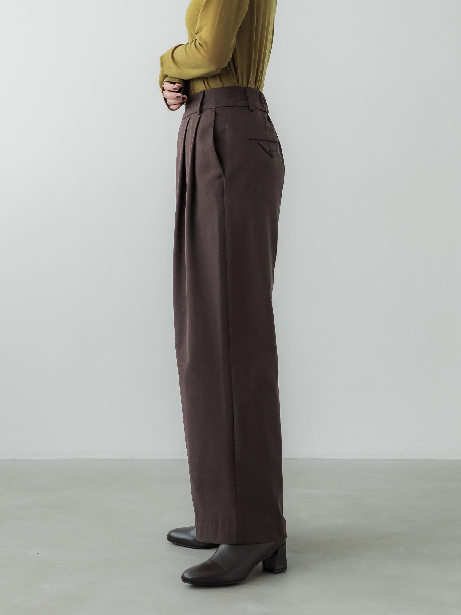 H170 B78 W59 H85 / 着用サイズ : サンプル