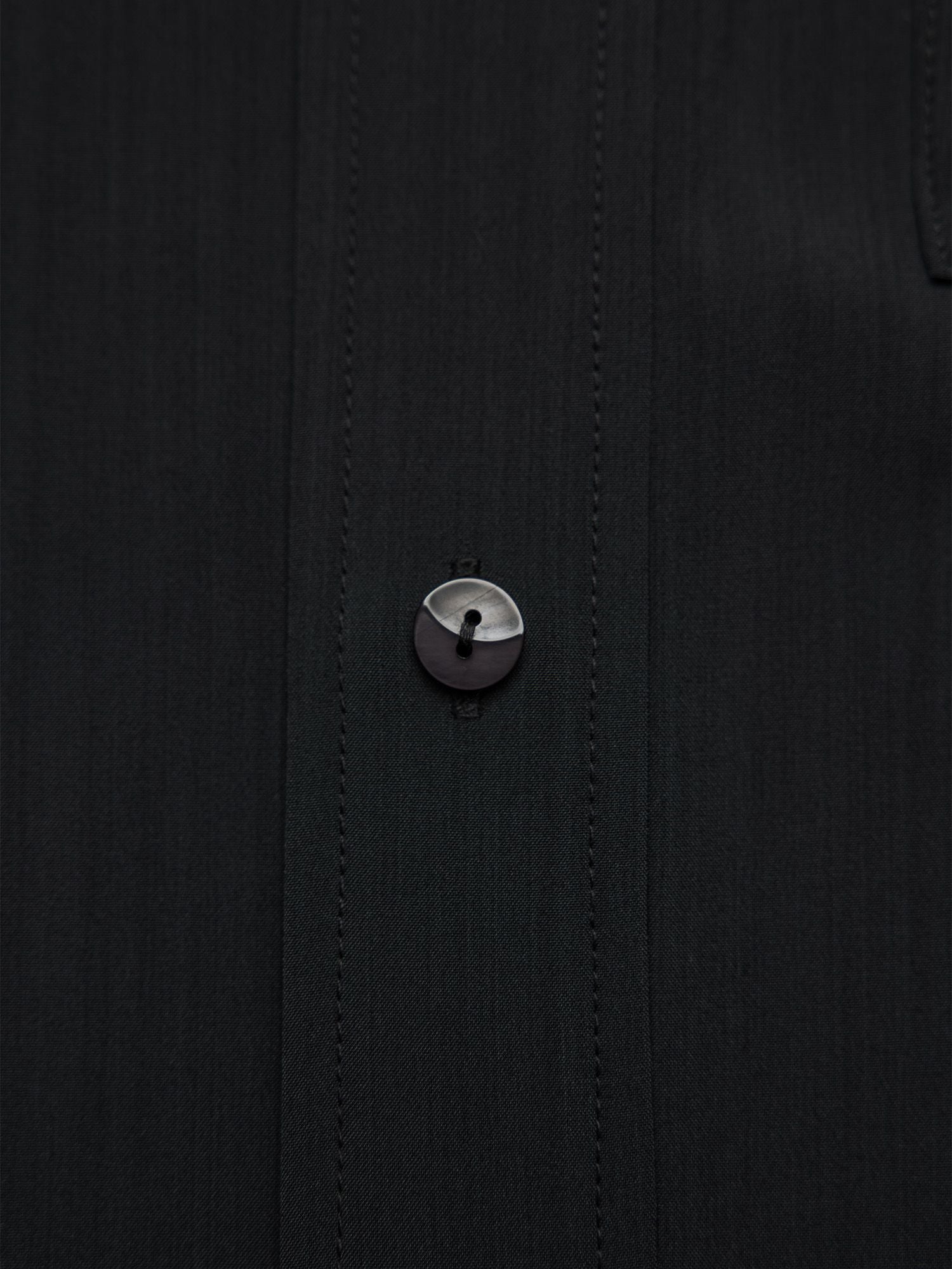 ビッグポケットハイネックブラウス