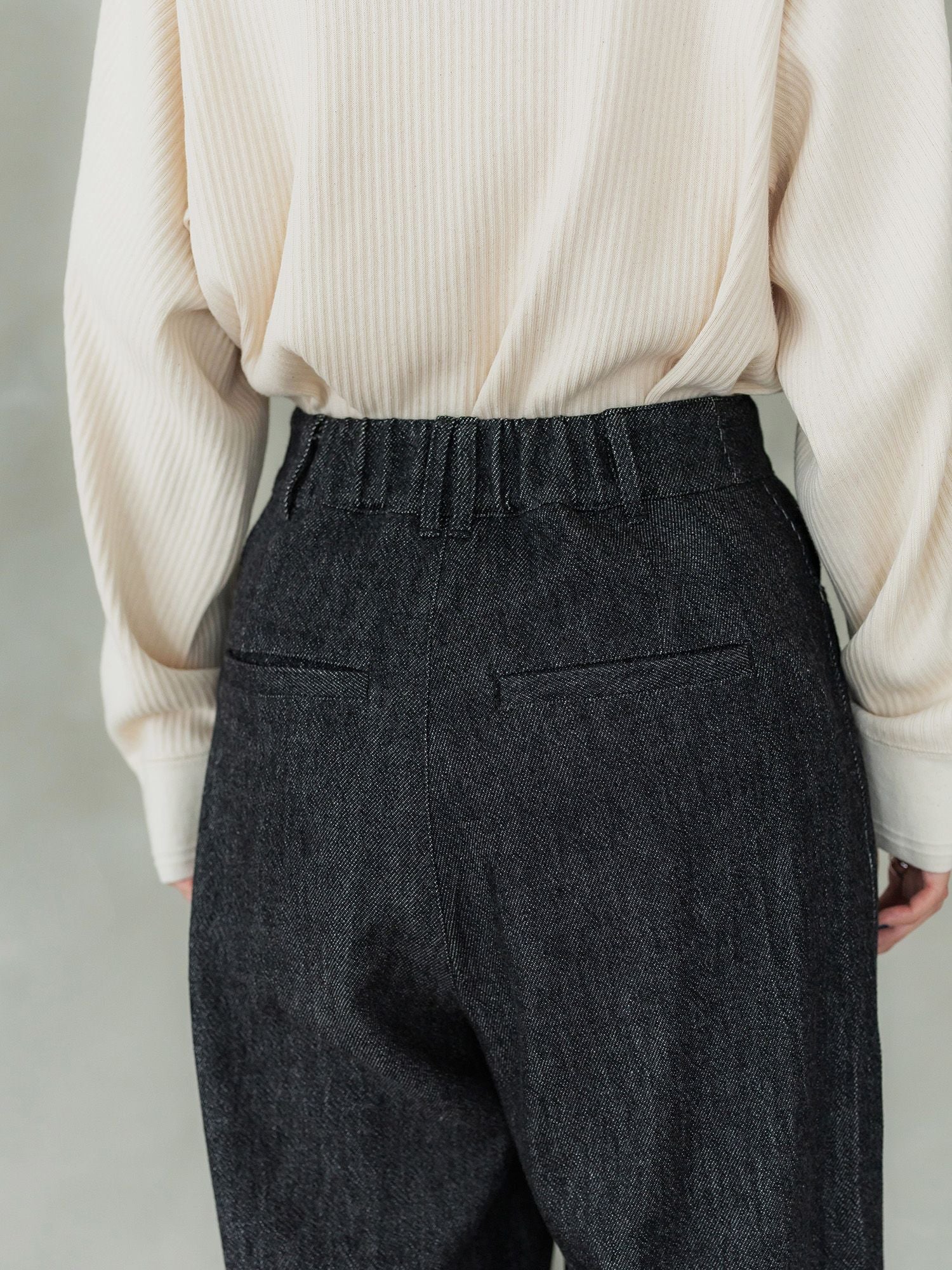 H170 B78 W59 H85 / 着用サイズ : サンプル