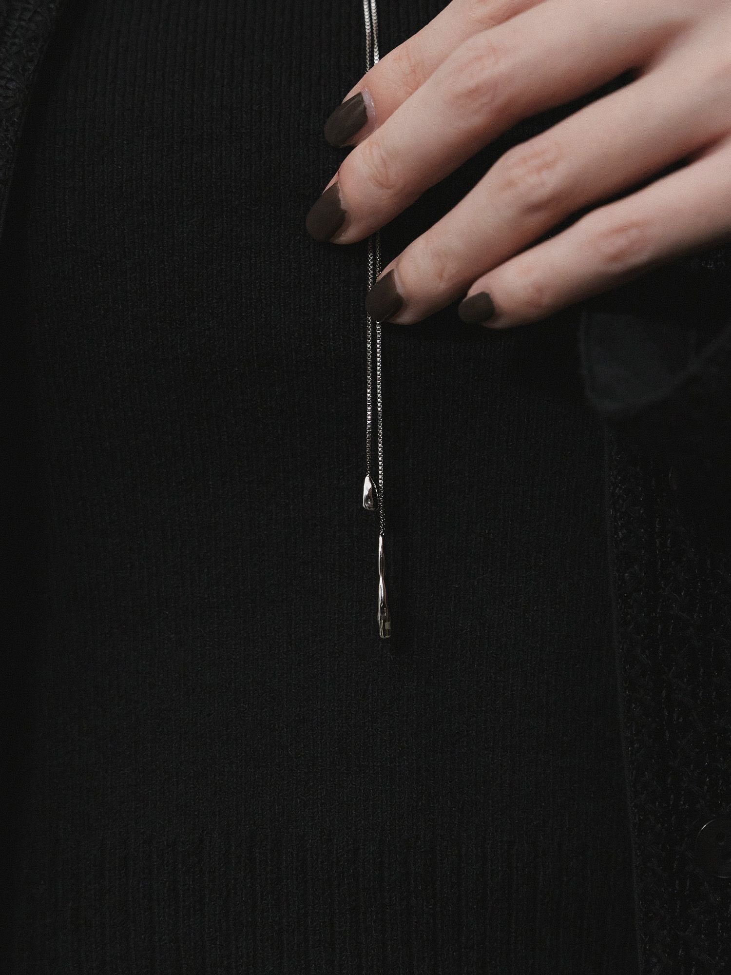 マルチウェイドロップネックレス