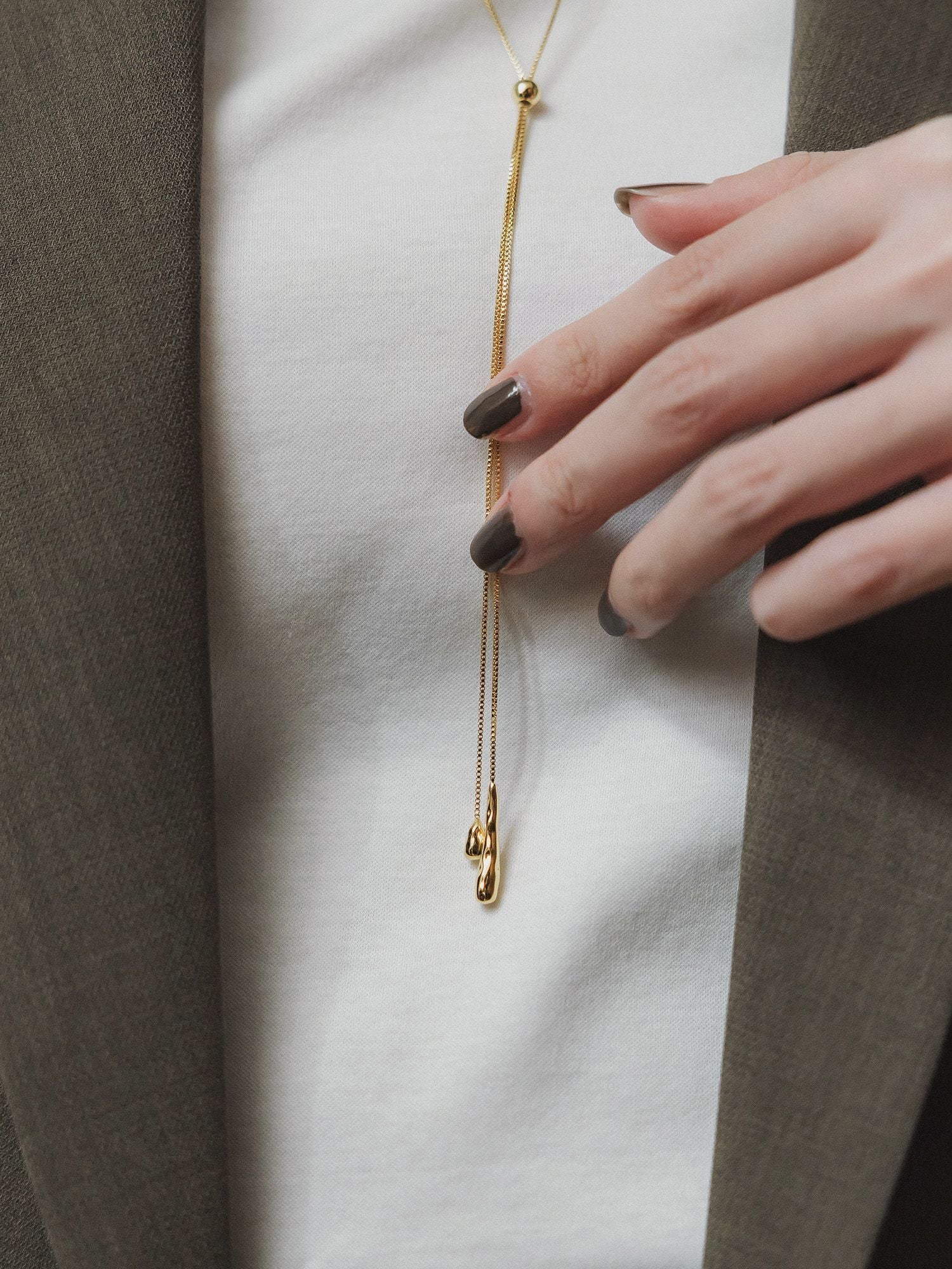 マルチウェイドロップネックレス