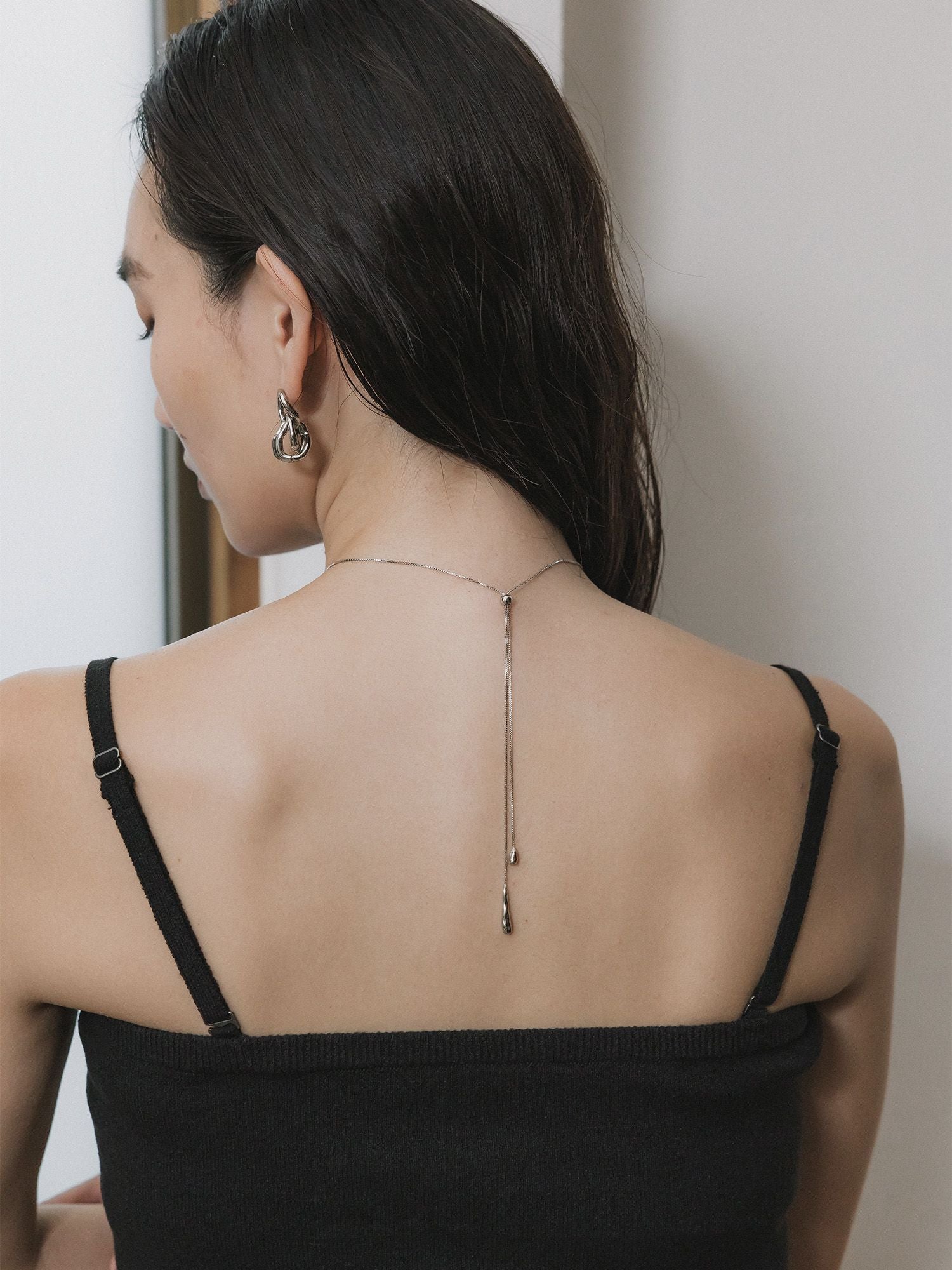 マルチウェイドロップネックレス