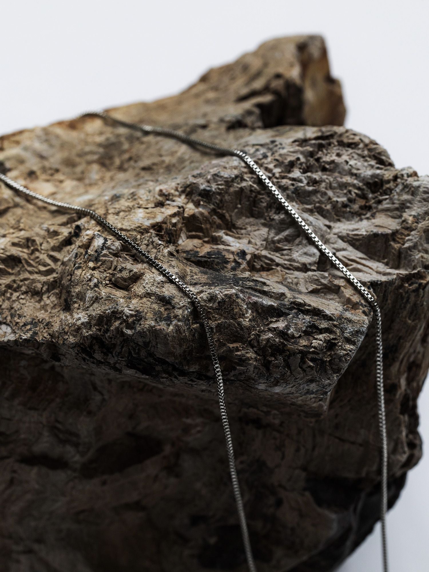 マルチウェイドロップネックレス