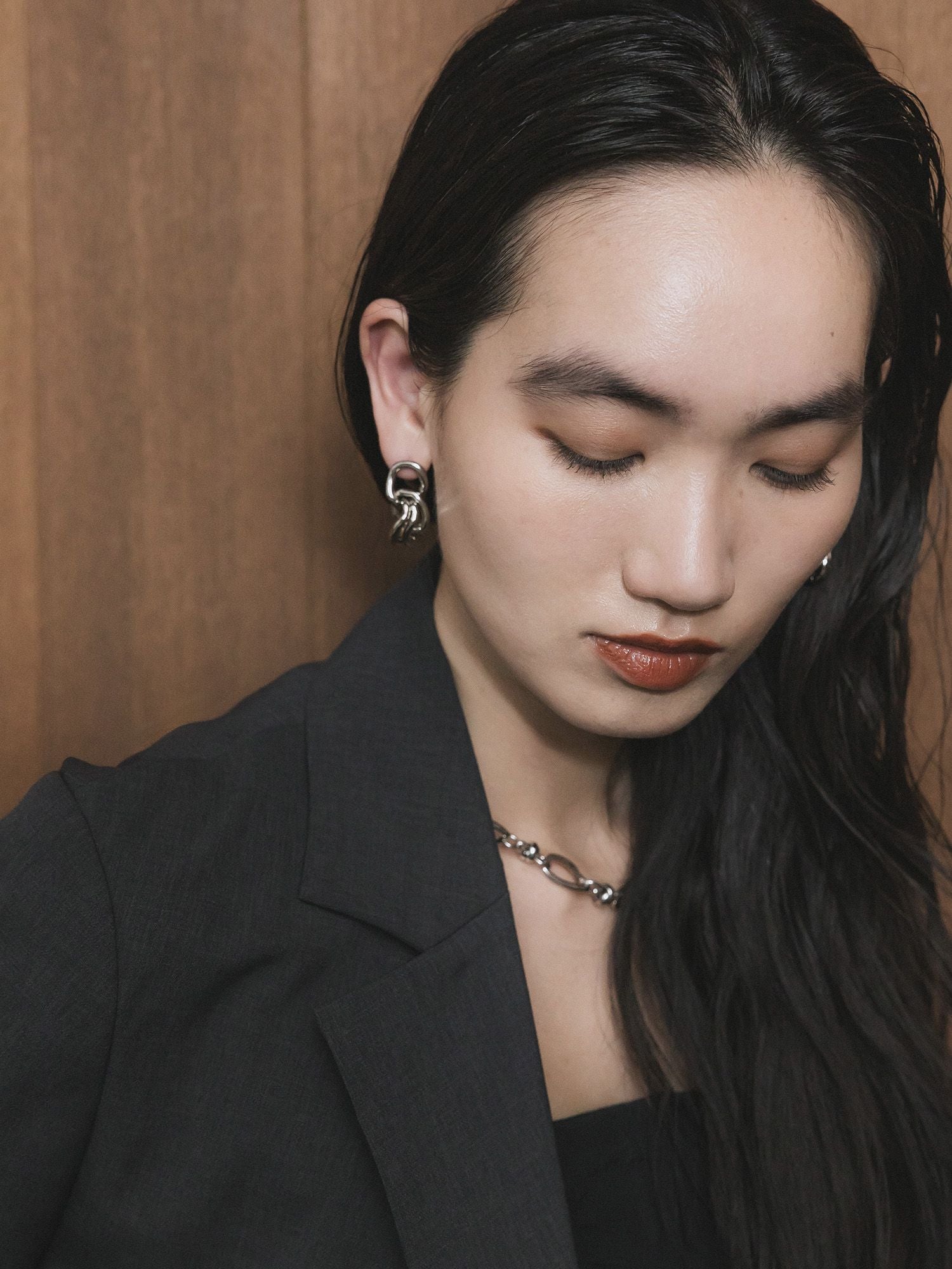 ツイストカーブチェーンピアス