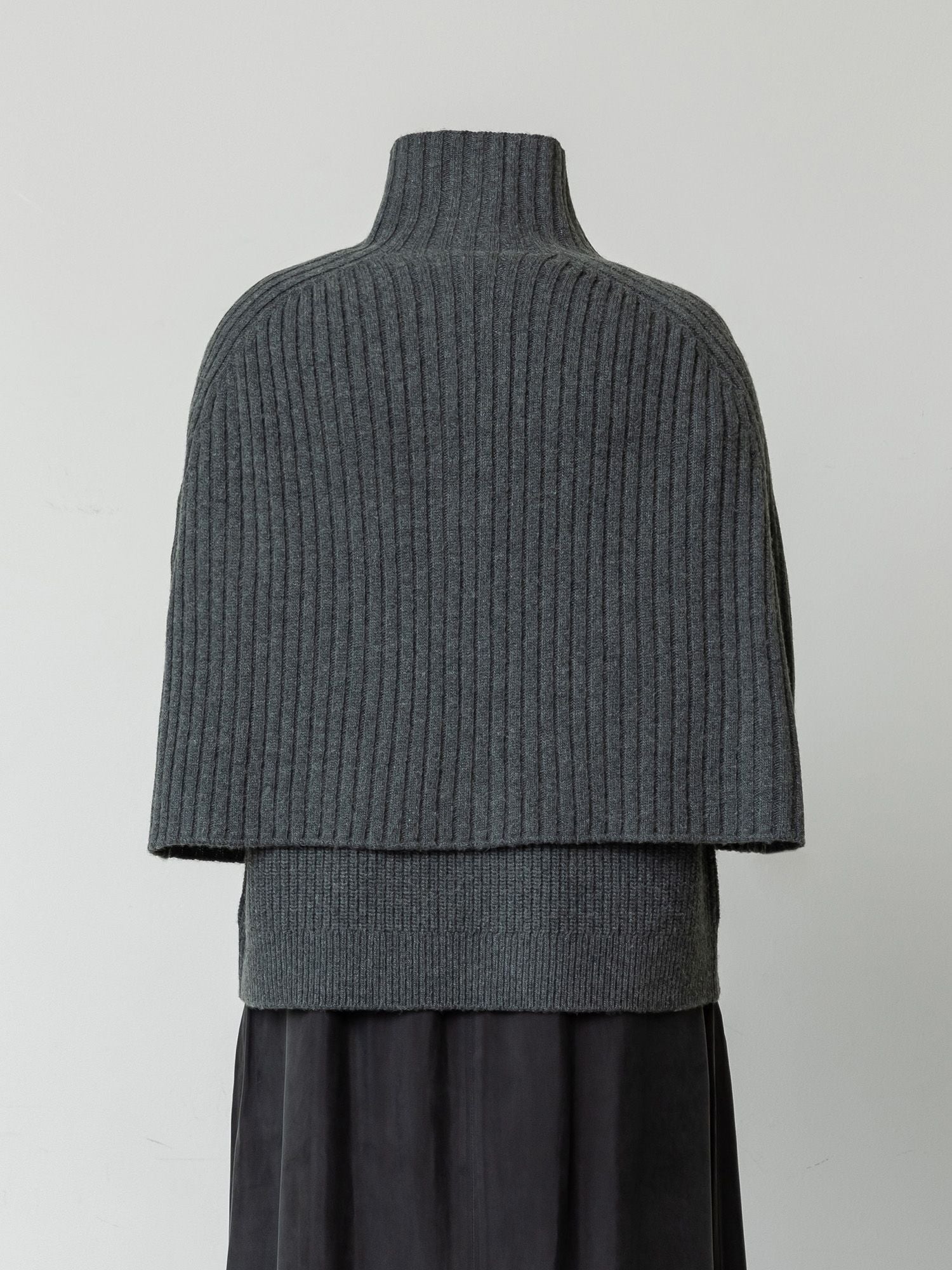 ケープレイヤードVネックベスト