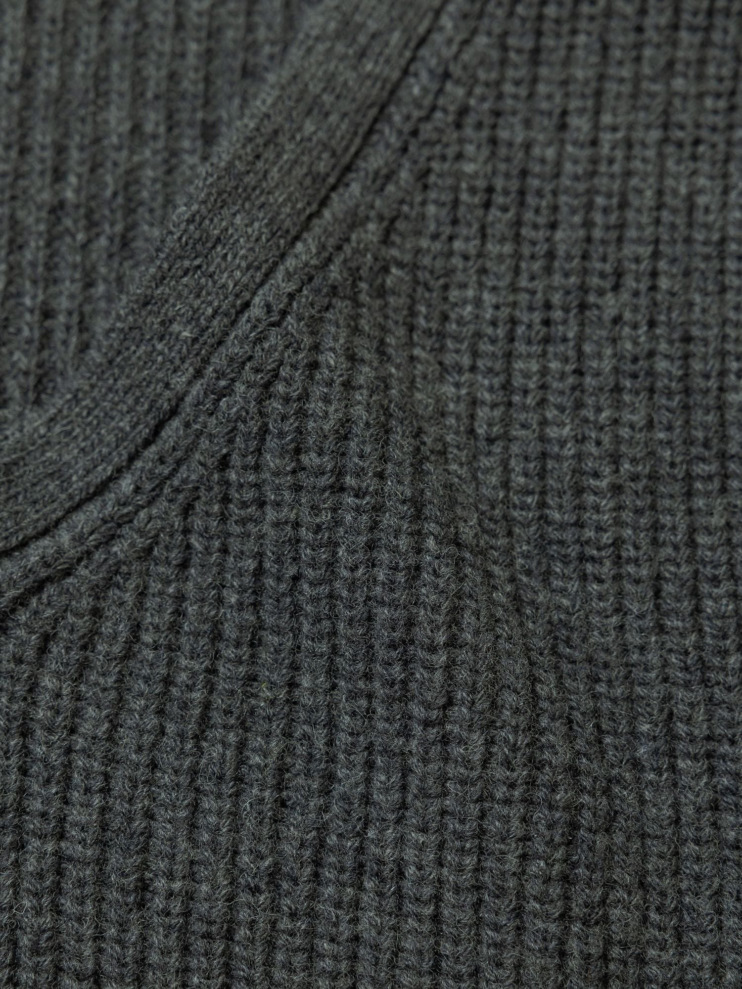 ケープレイヤードVネックベスト