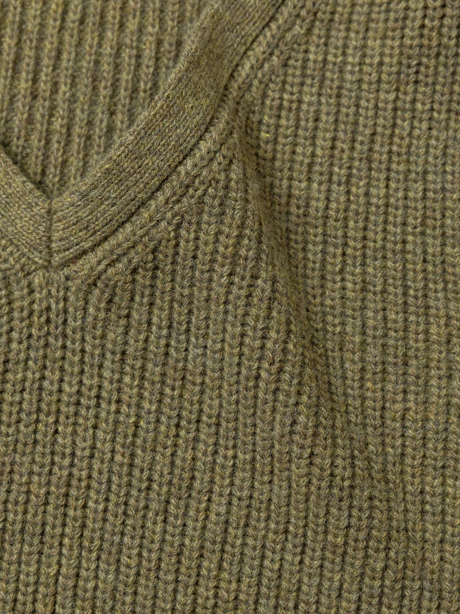 ケープレイヤードVネックベスト