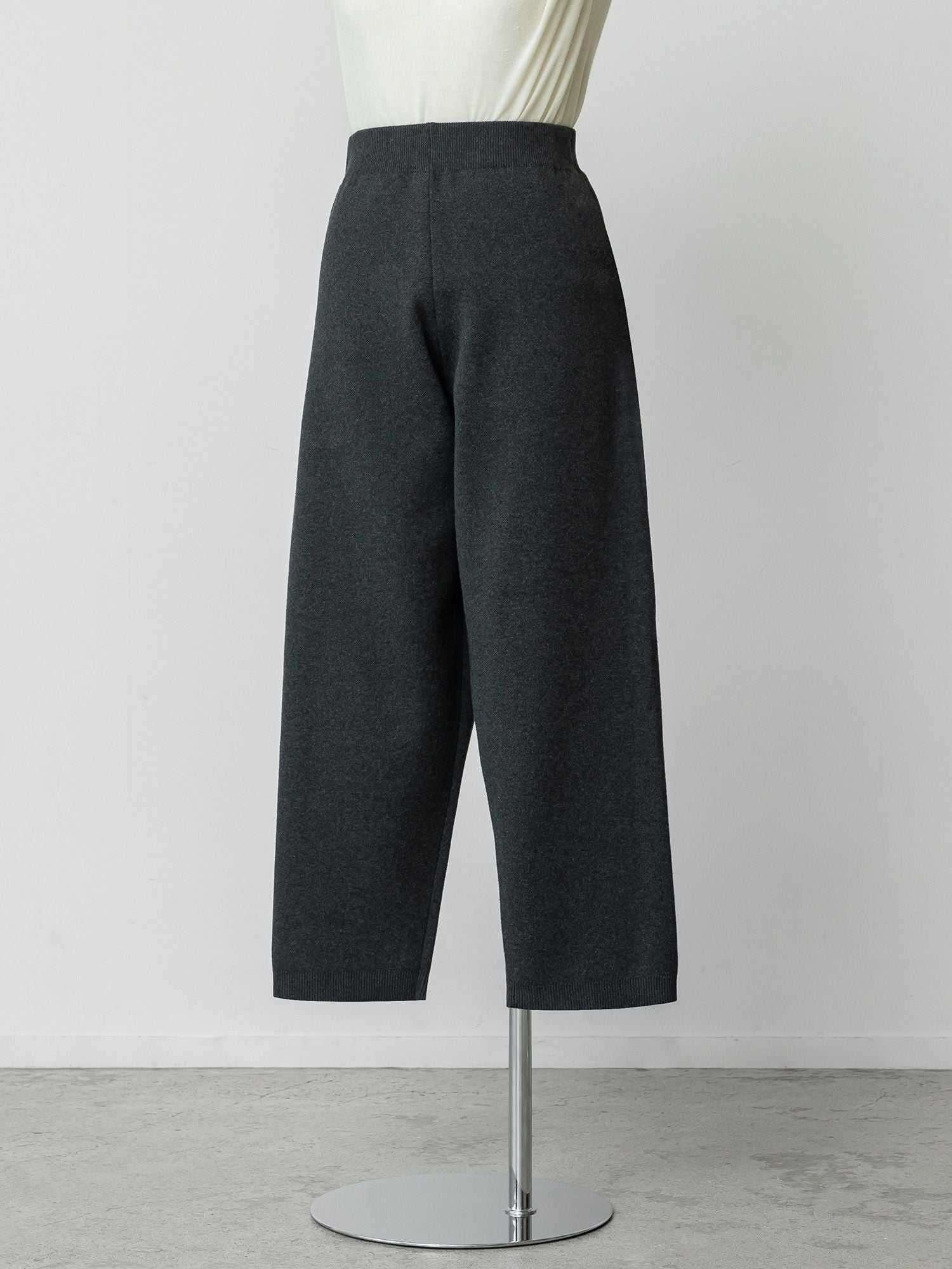 サイドシームレスニットパンツ