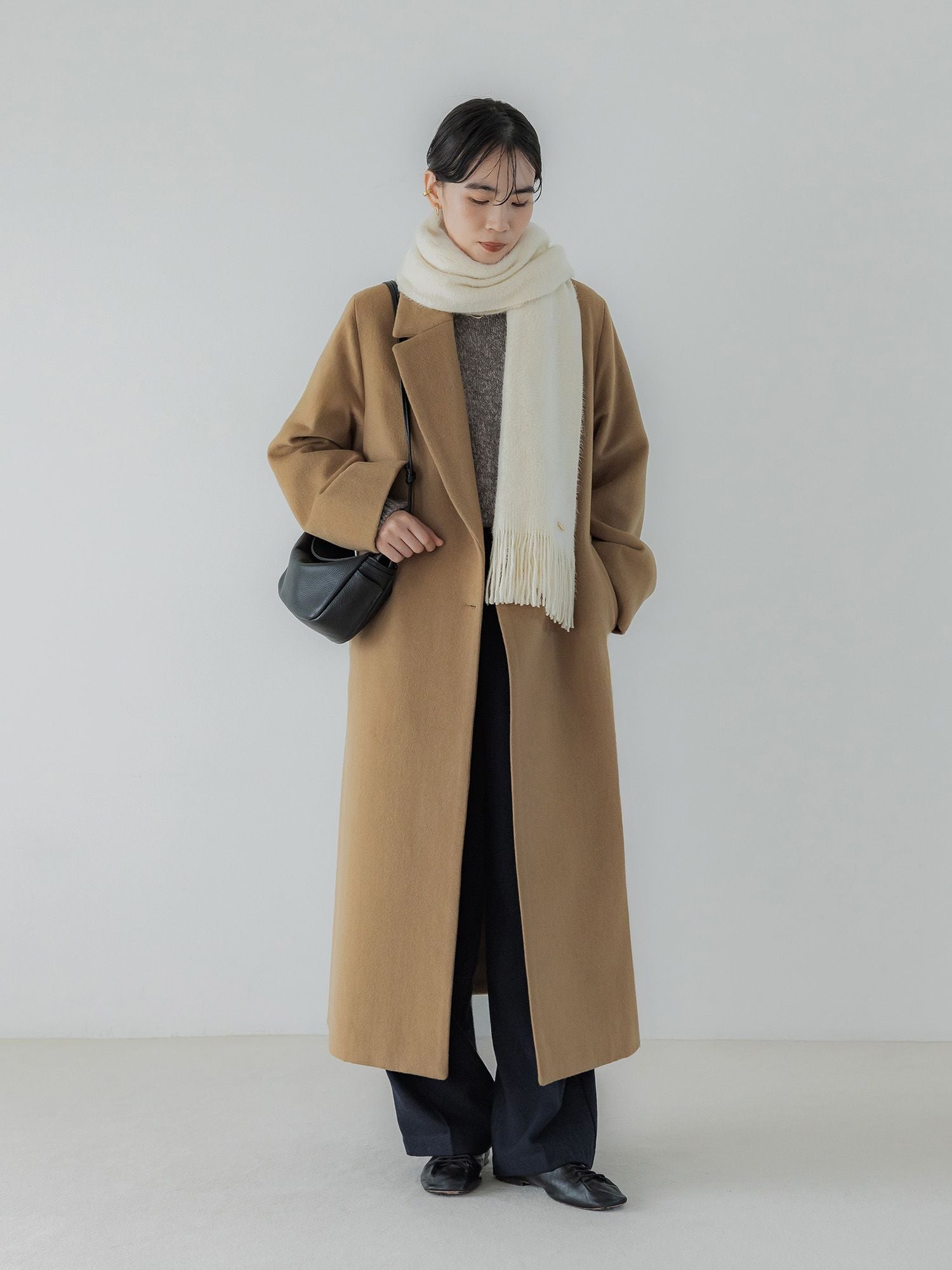 H170 B78 W59 H85 / 着用サイズ : サンプル