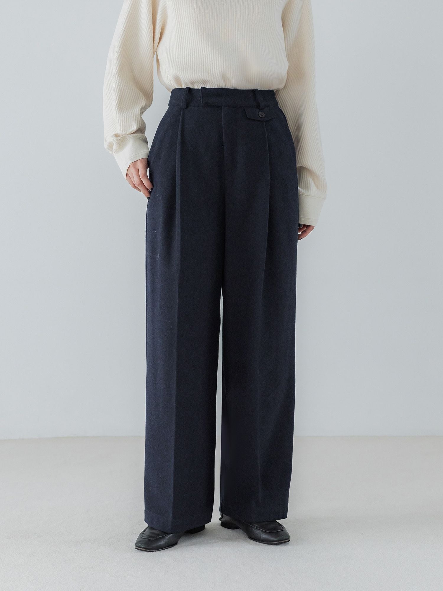 H170 B78 W59 H85 / 着用サイズ : サンプル