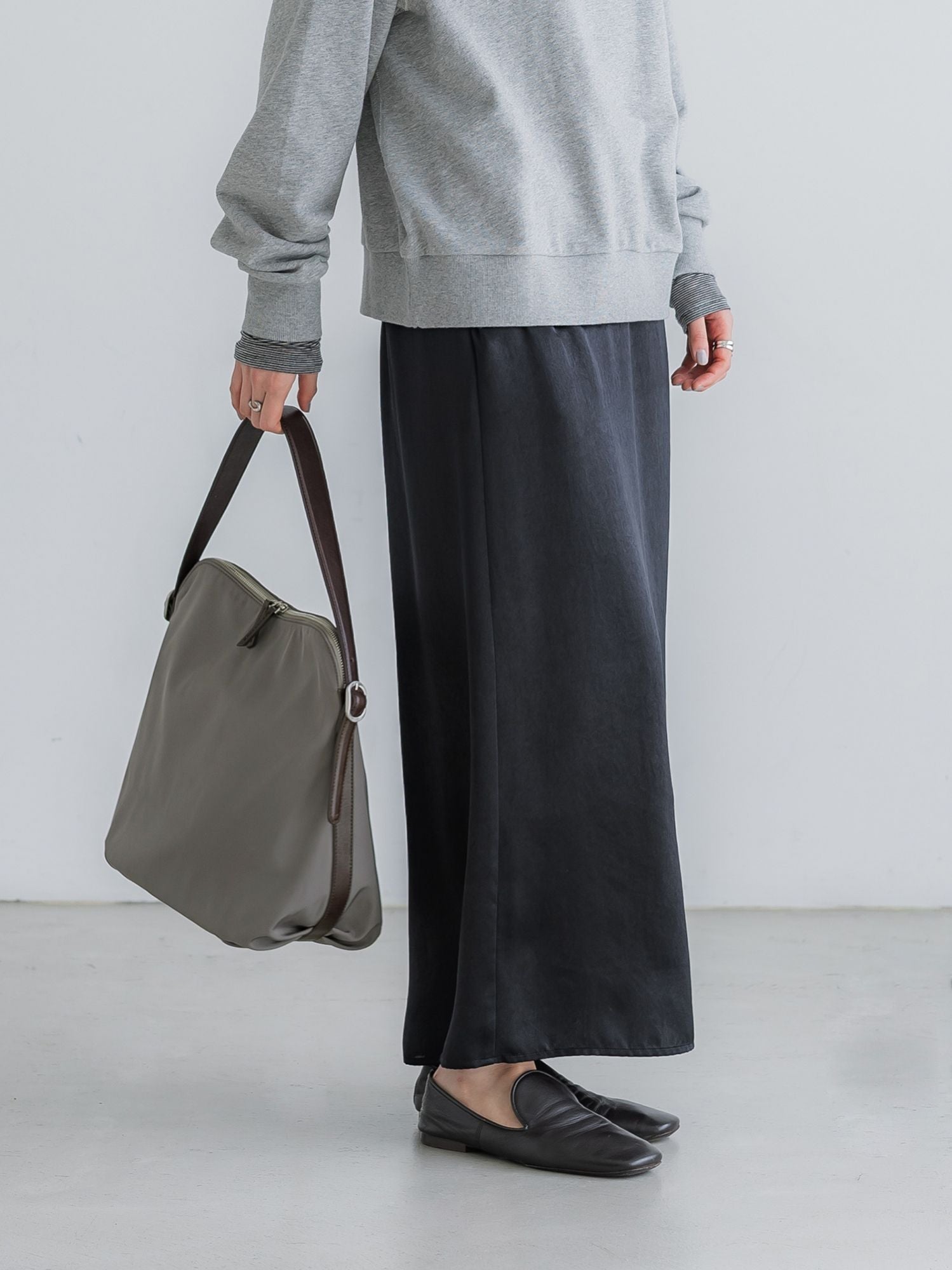 ナイロンレザーショルダーバッグ