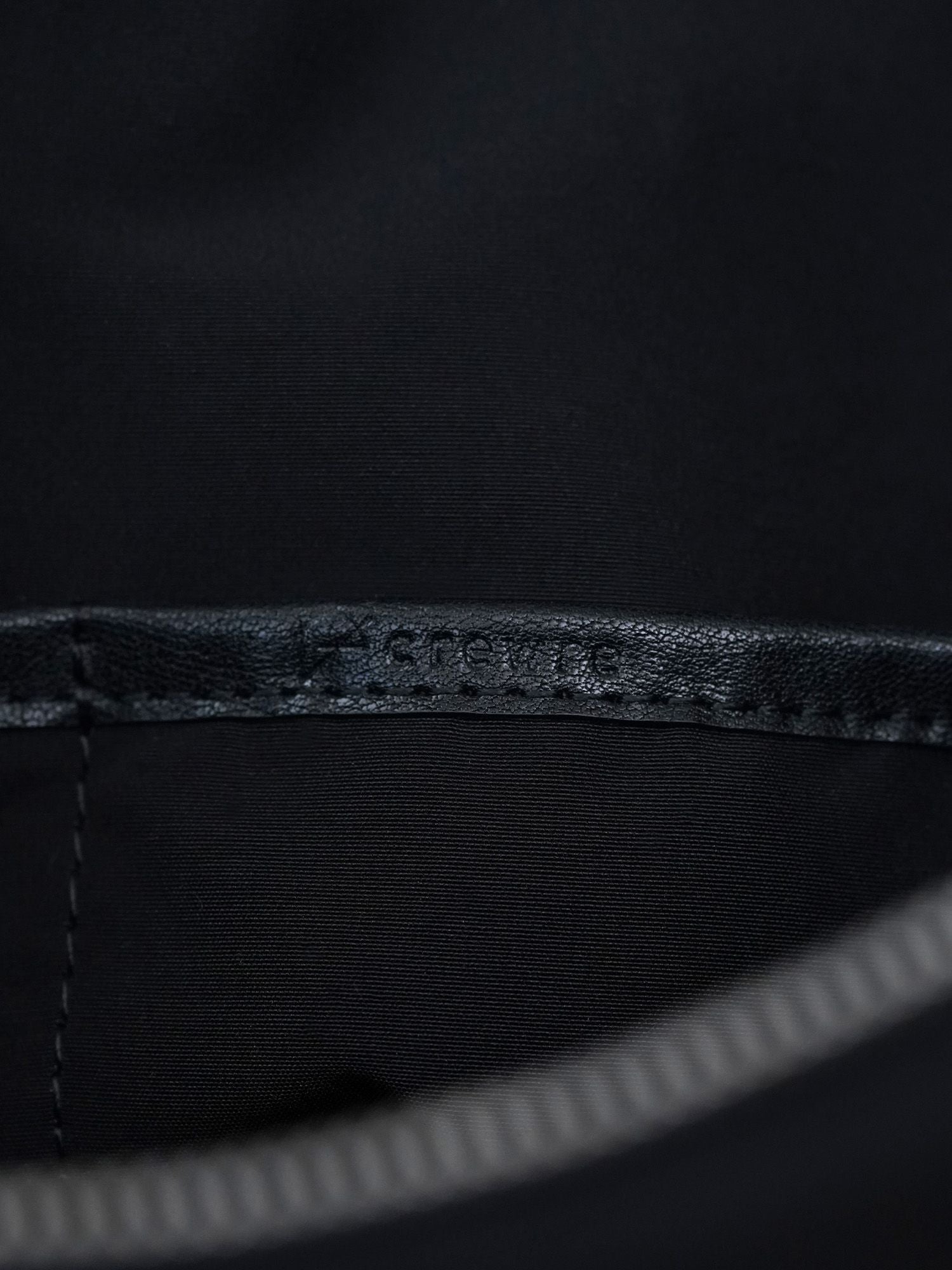 ナイロンレザーショルダーバッグ