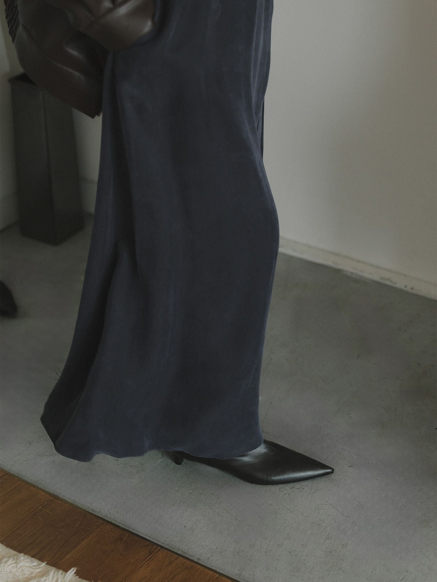 H170 B78 W59 H85 / 着用サイズ : サンプル