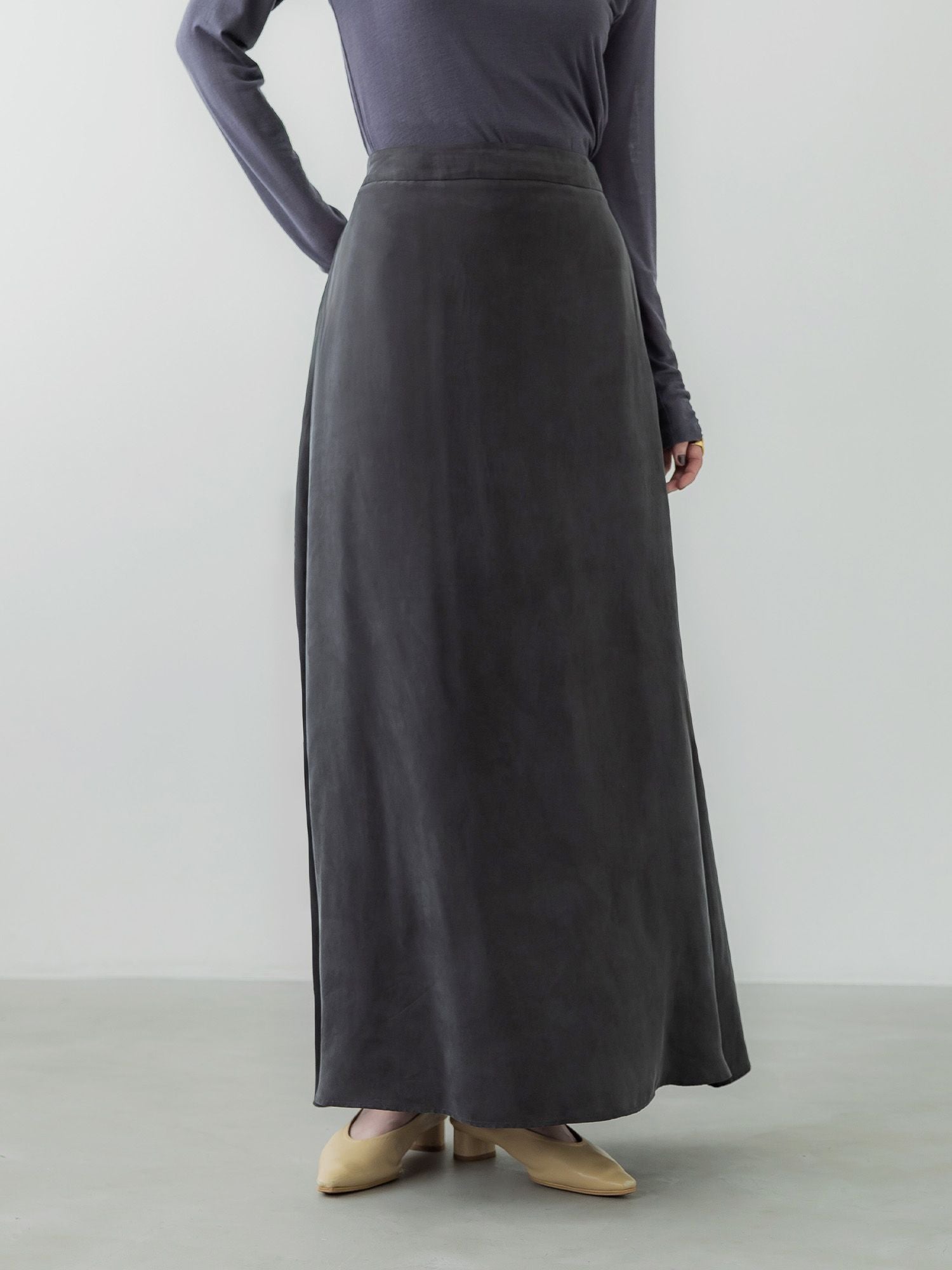 H170 B78 W59 H85 / 着用サイズ : サンプル