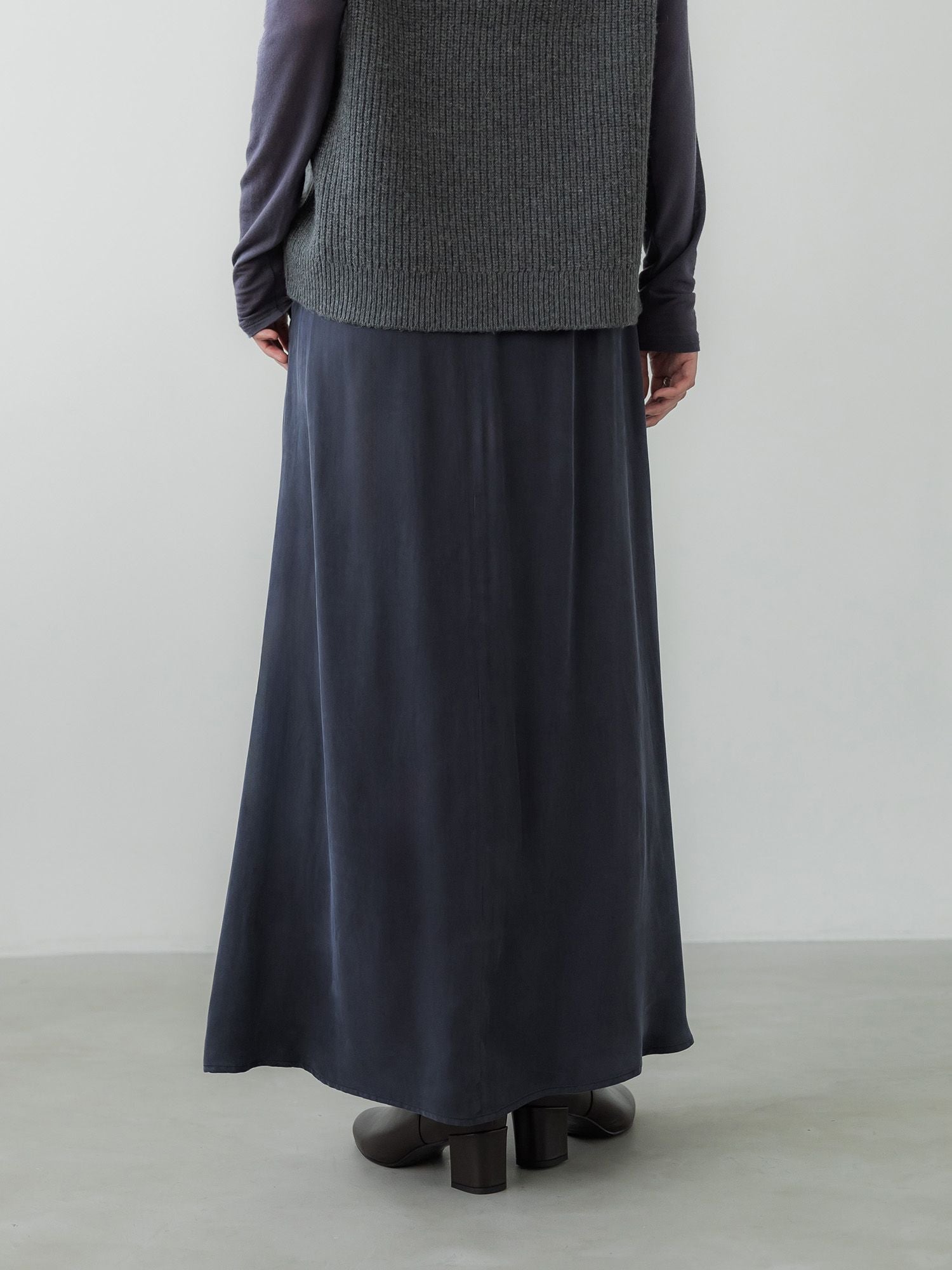 H170 B78 W59 H85 / 着用サイズ : サンプル