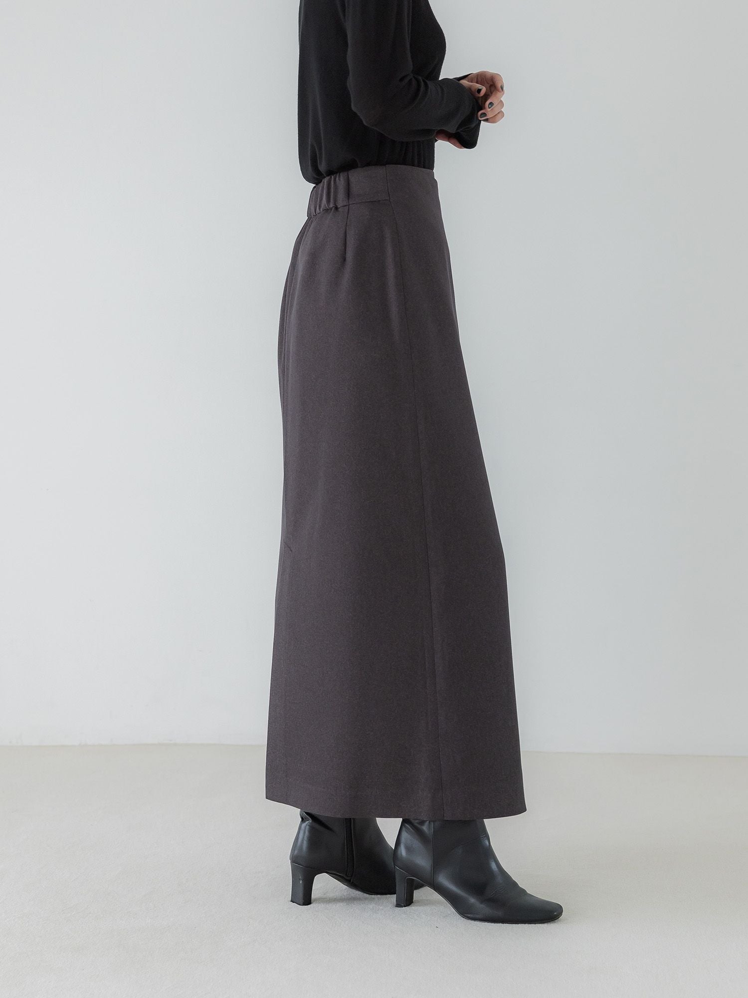 H170 B78 W59 H85 / 着用サイズ : サンプル