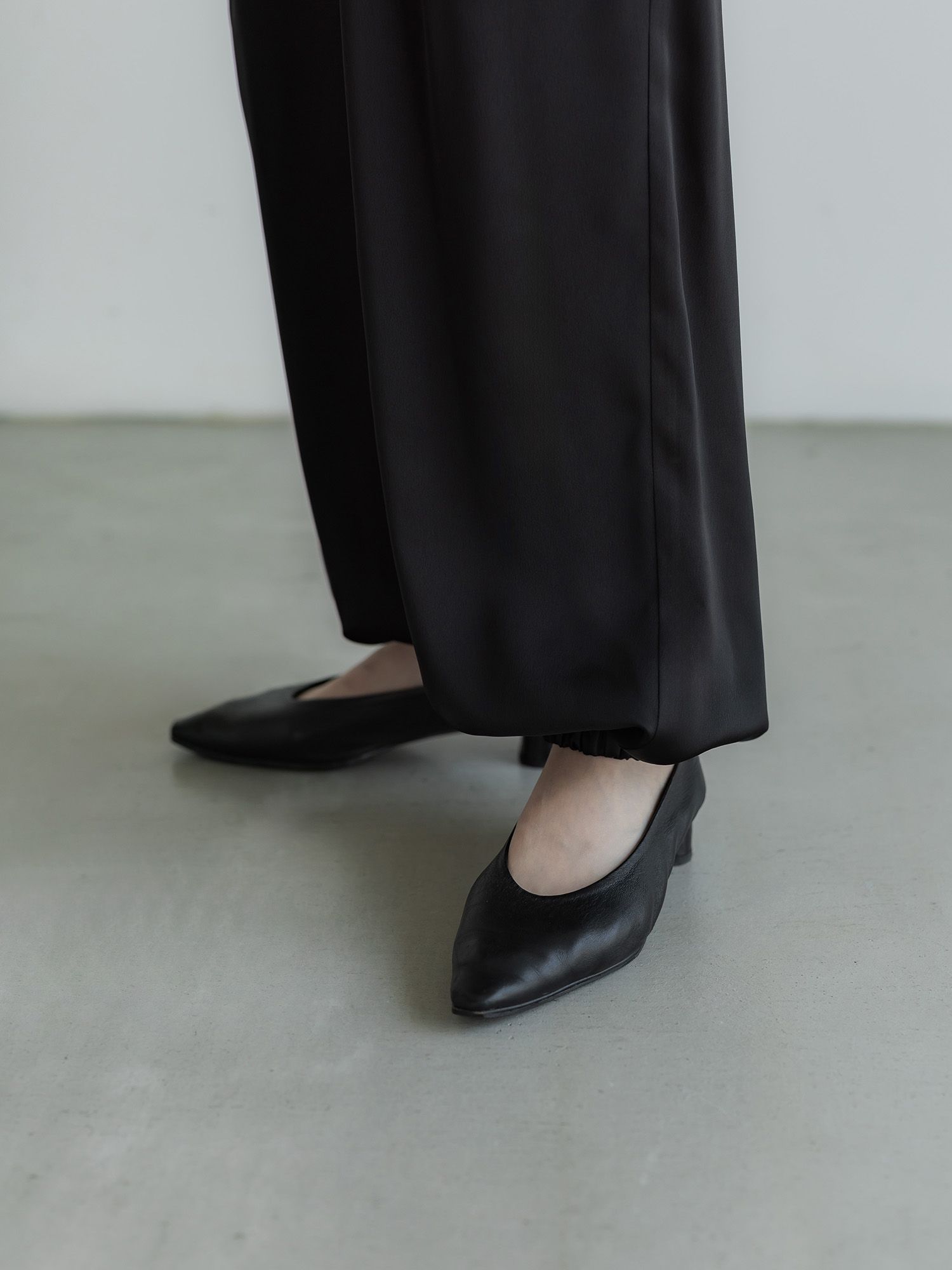 H168 B78 W61 H88 / 着用サイズ : サンプル