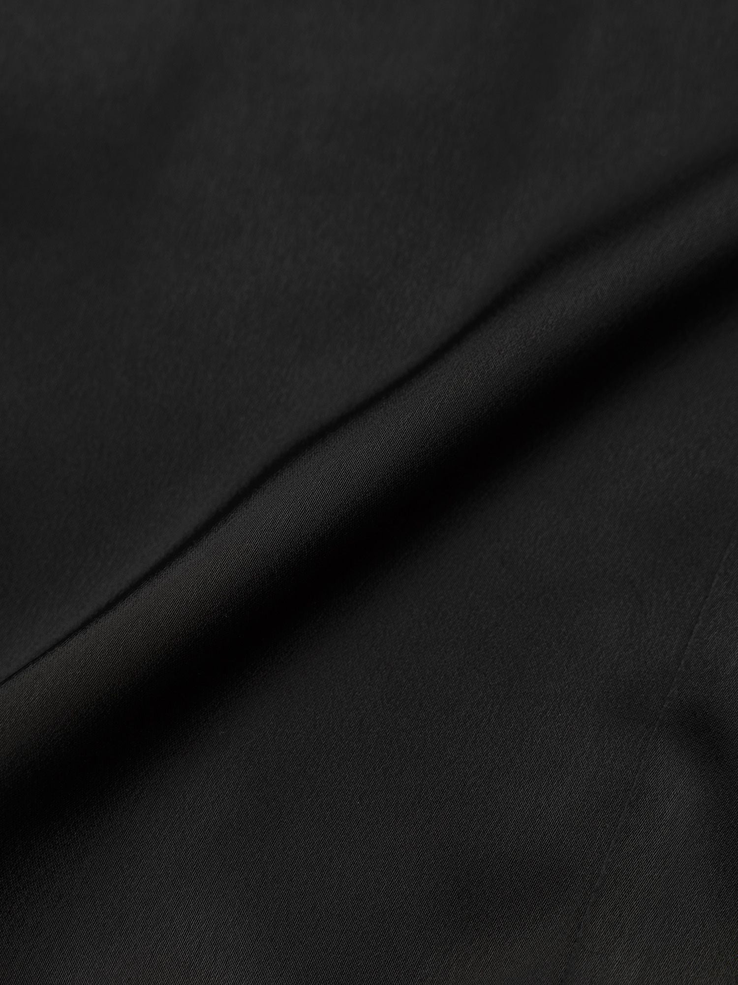 マットサテンカーゴパンツ