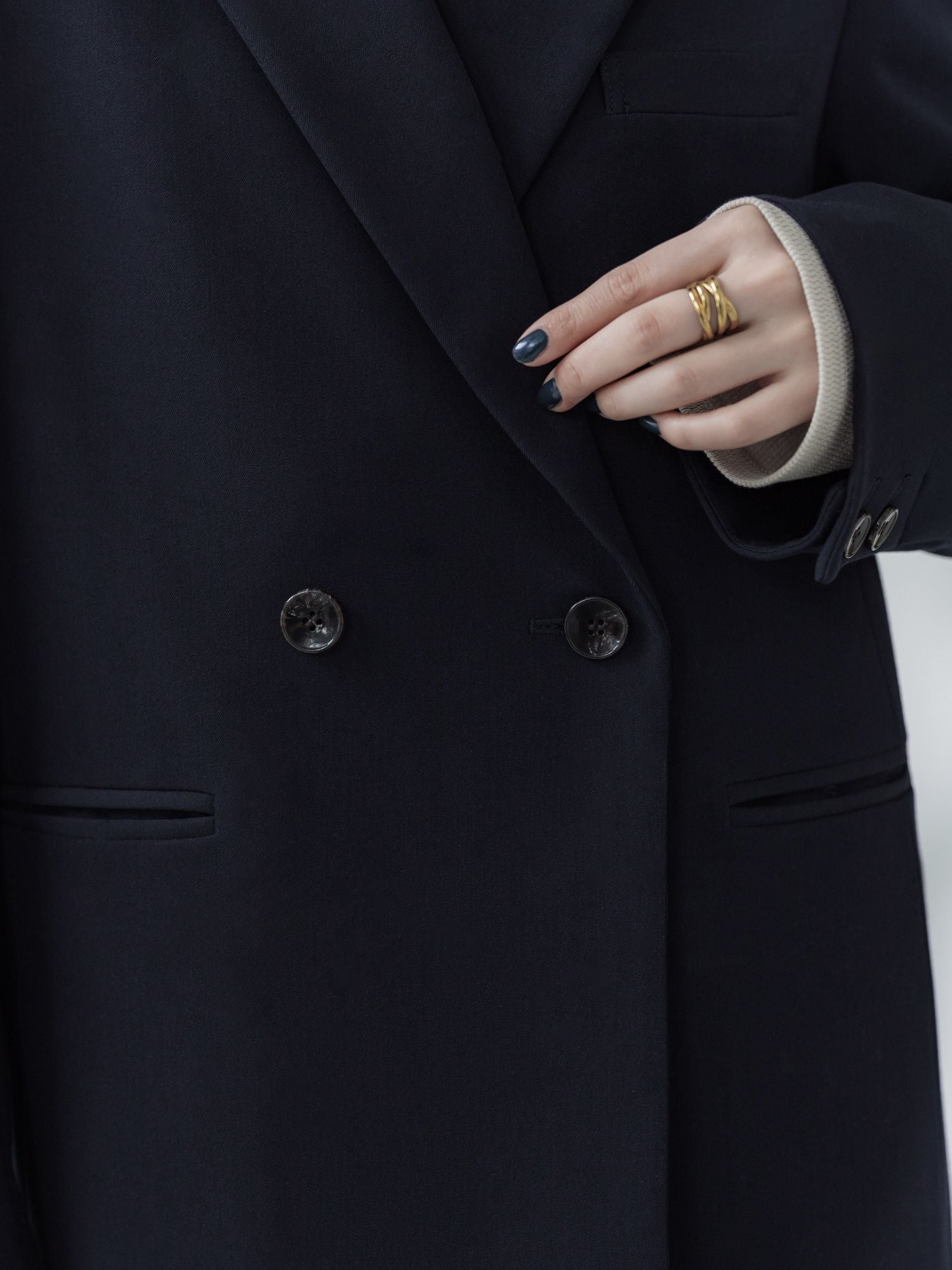 H167 B82 W60 H88 / 着用サイズ : size3