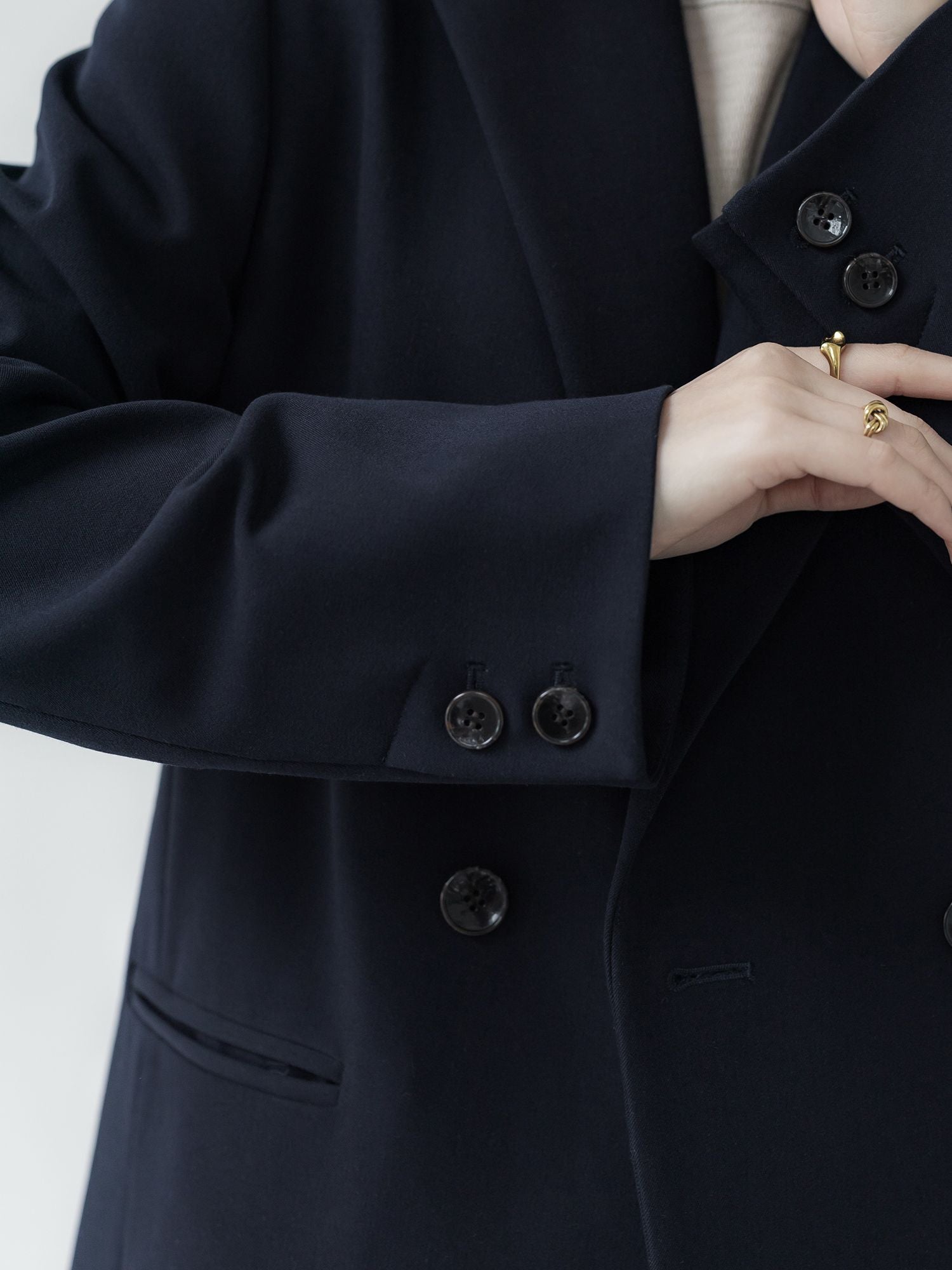 H167 B82 W60 H88 / 着用サイズ : size3