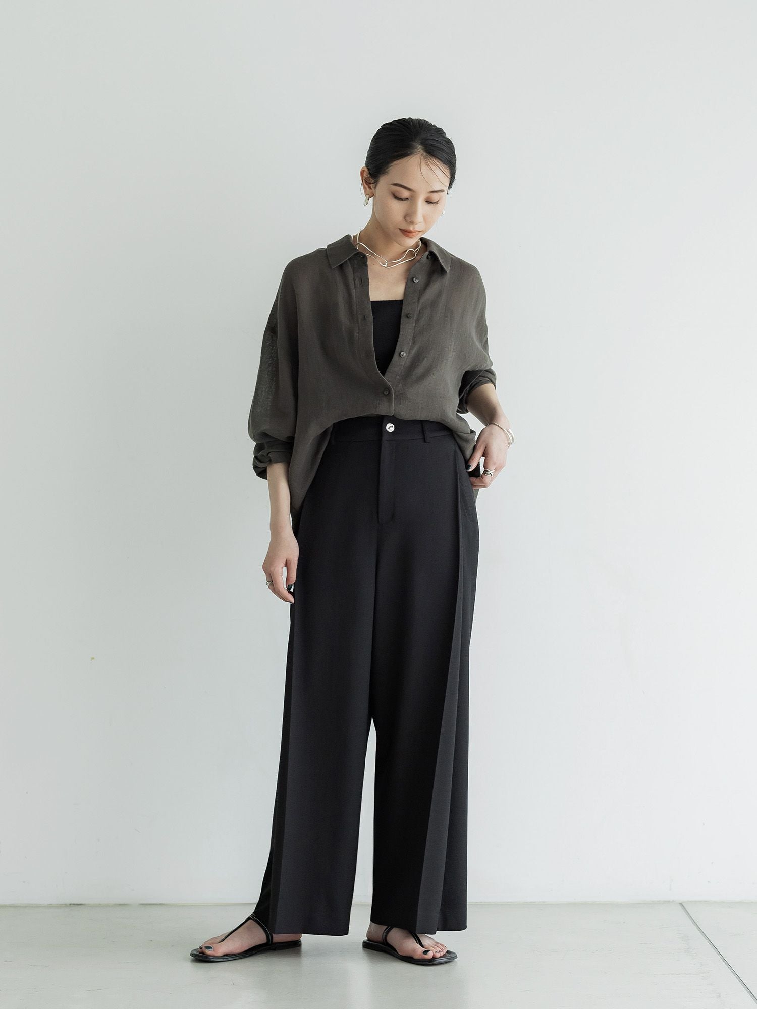 H170 B82 W60 H91/ 着用サイズ : サンプル