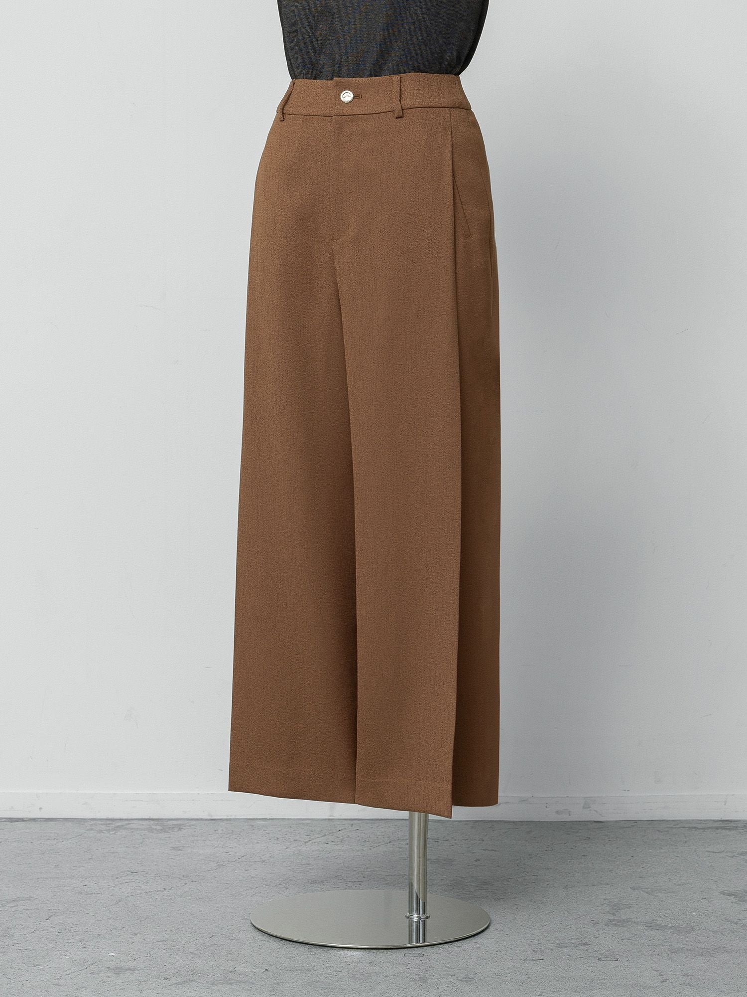 サイドタックスラブワイドパンツ