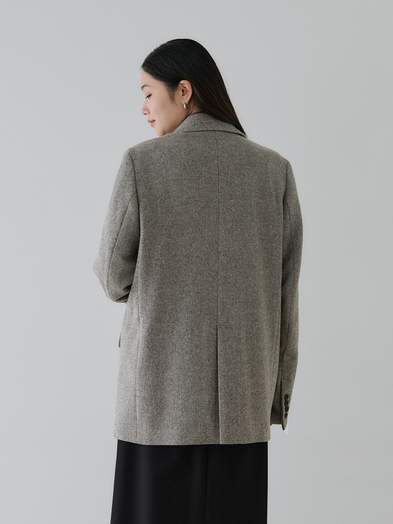 H168 B77 W60 H86 / 着用サイズ : size3