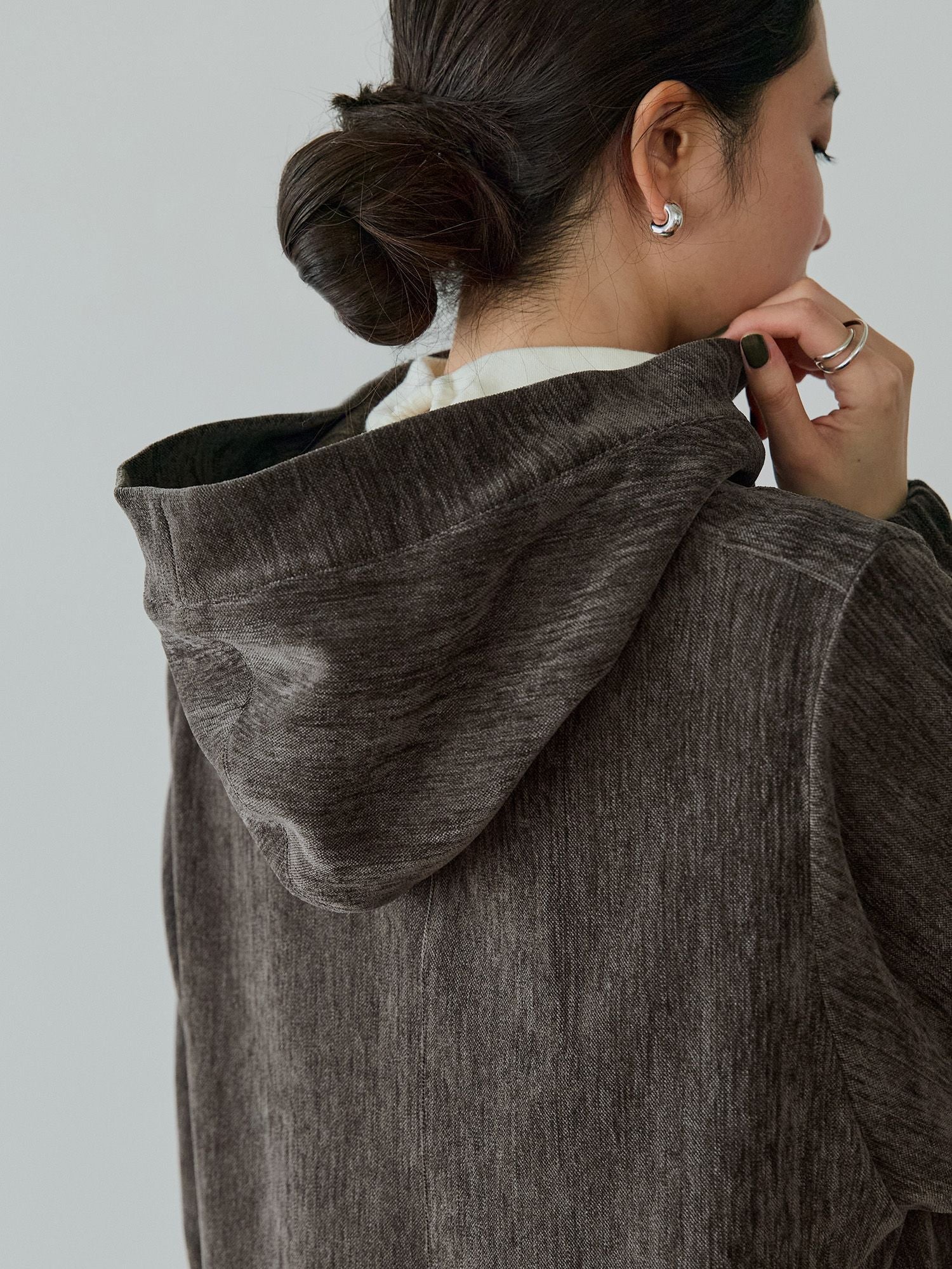 H168 B77 W60 H86 / 着用サイズ : size3