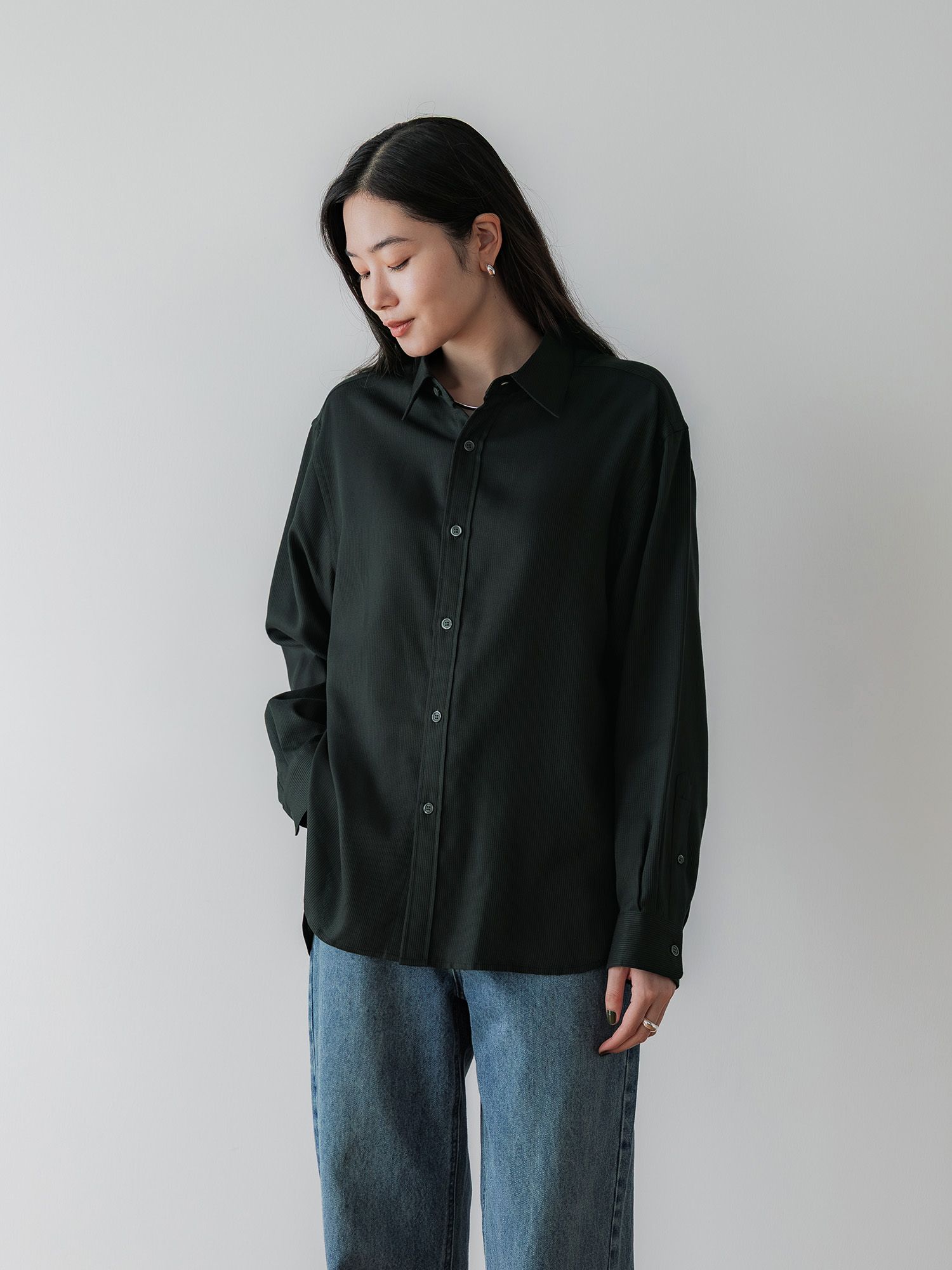 H168 B77 W60 H86 / 着用サイズ : size2