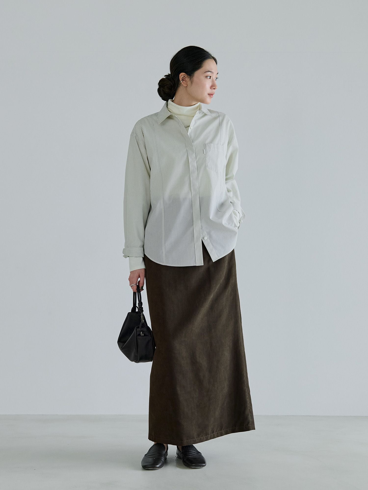 H168 B77 W60 H86 / 着用サイズ : size2